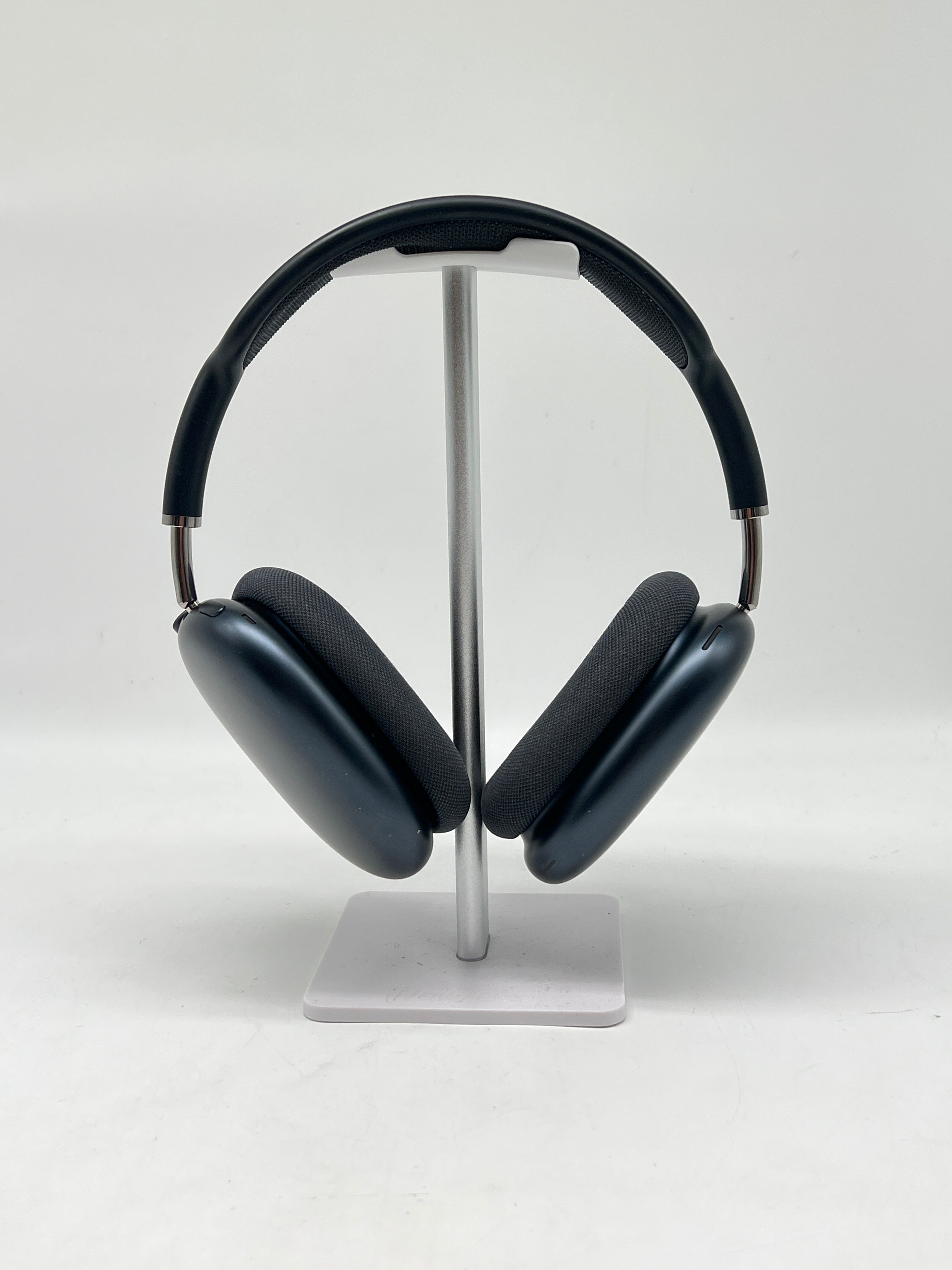 Apple AirPods Max A3184 Headphones USB-C Midnight - Used