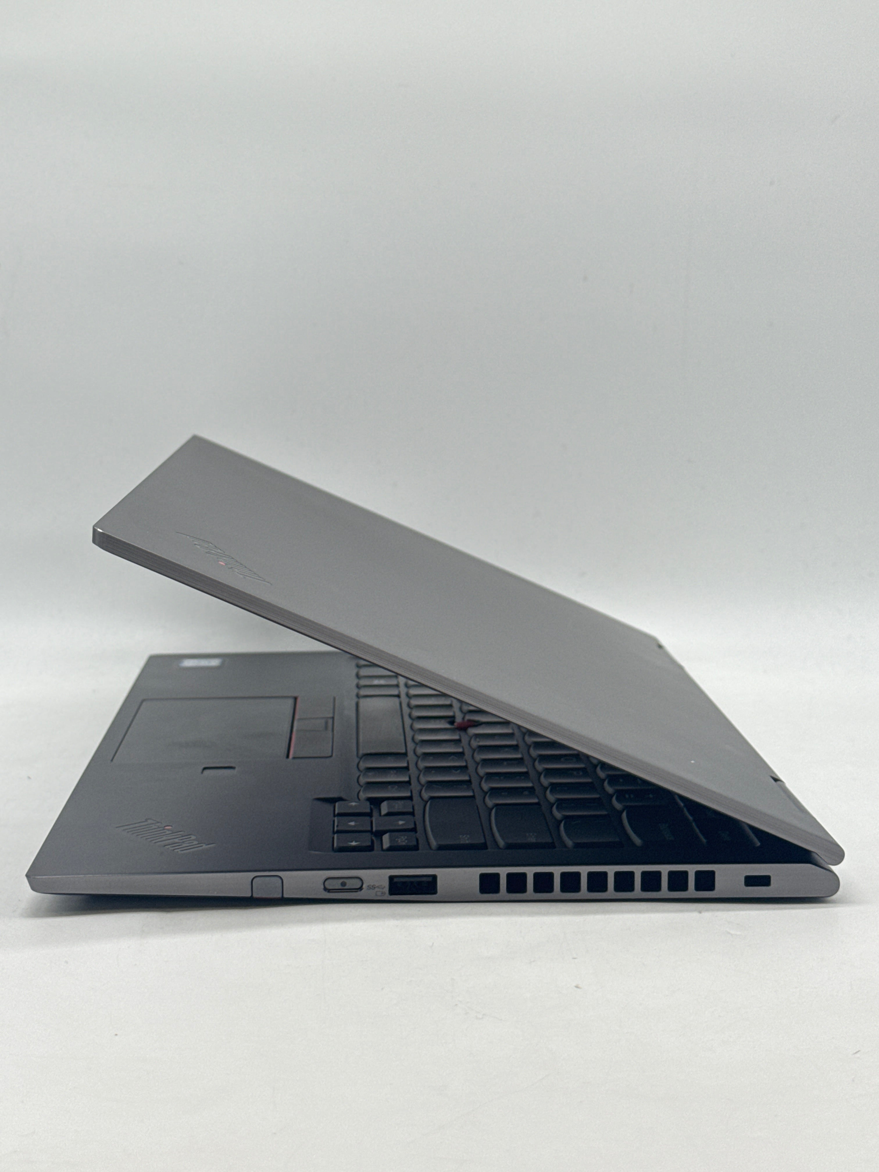 Lenovo ThinkPad X1 Yoga 4th Gen 14" Intel i7-8665U 16GB RAM 256GB SSD - Used