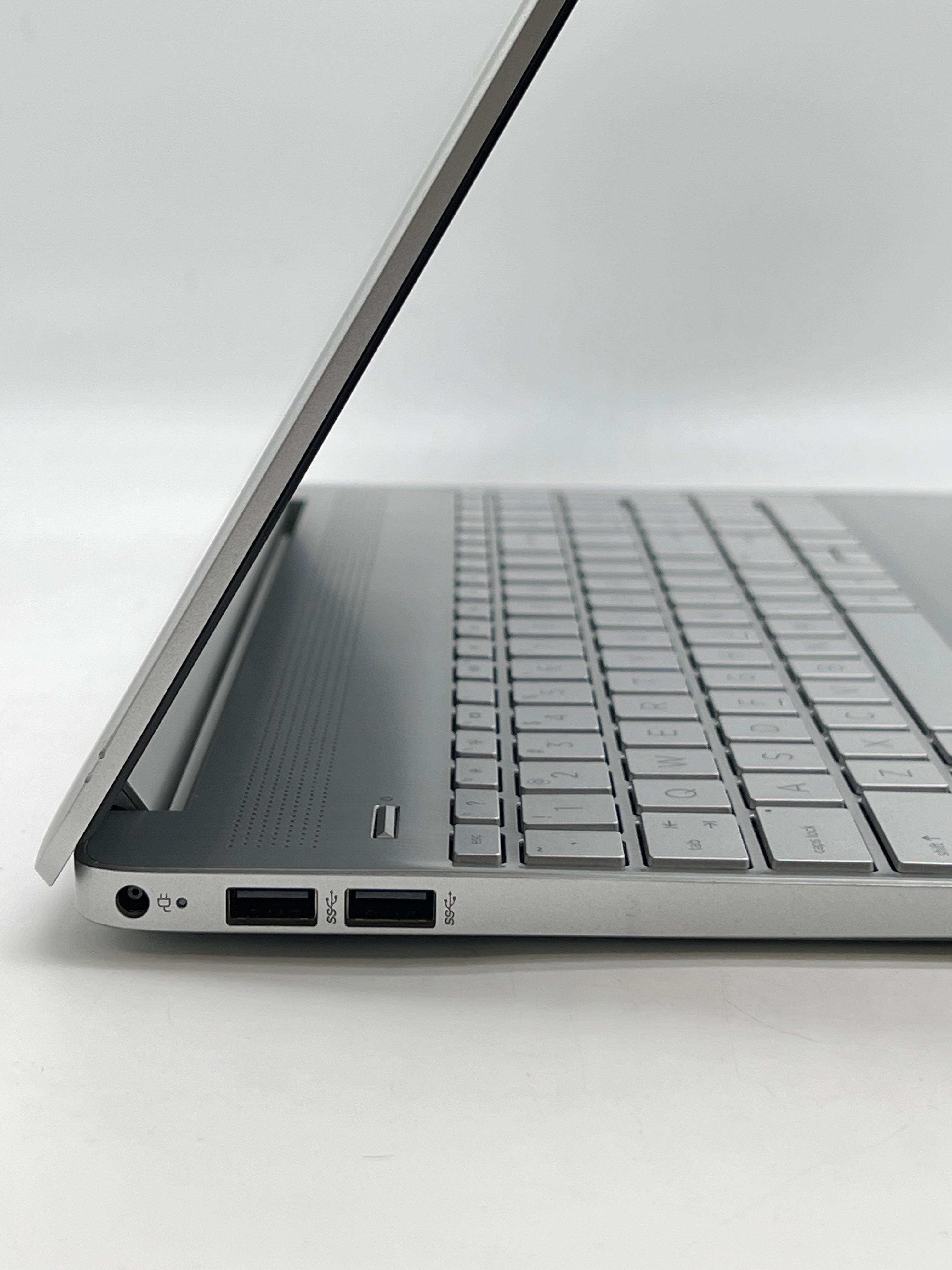 HP Laptop 15-dy5xxx i7-1225u 16GB RAM 512GB SSD Touch - Used