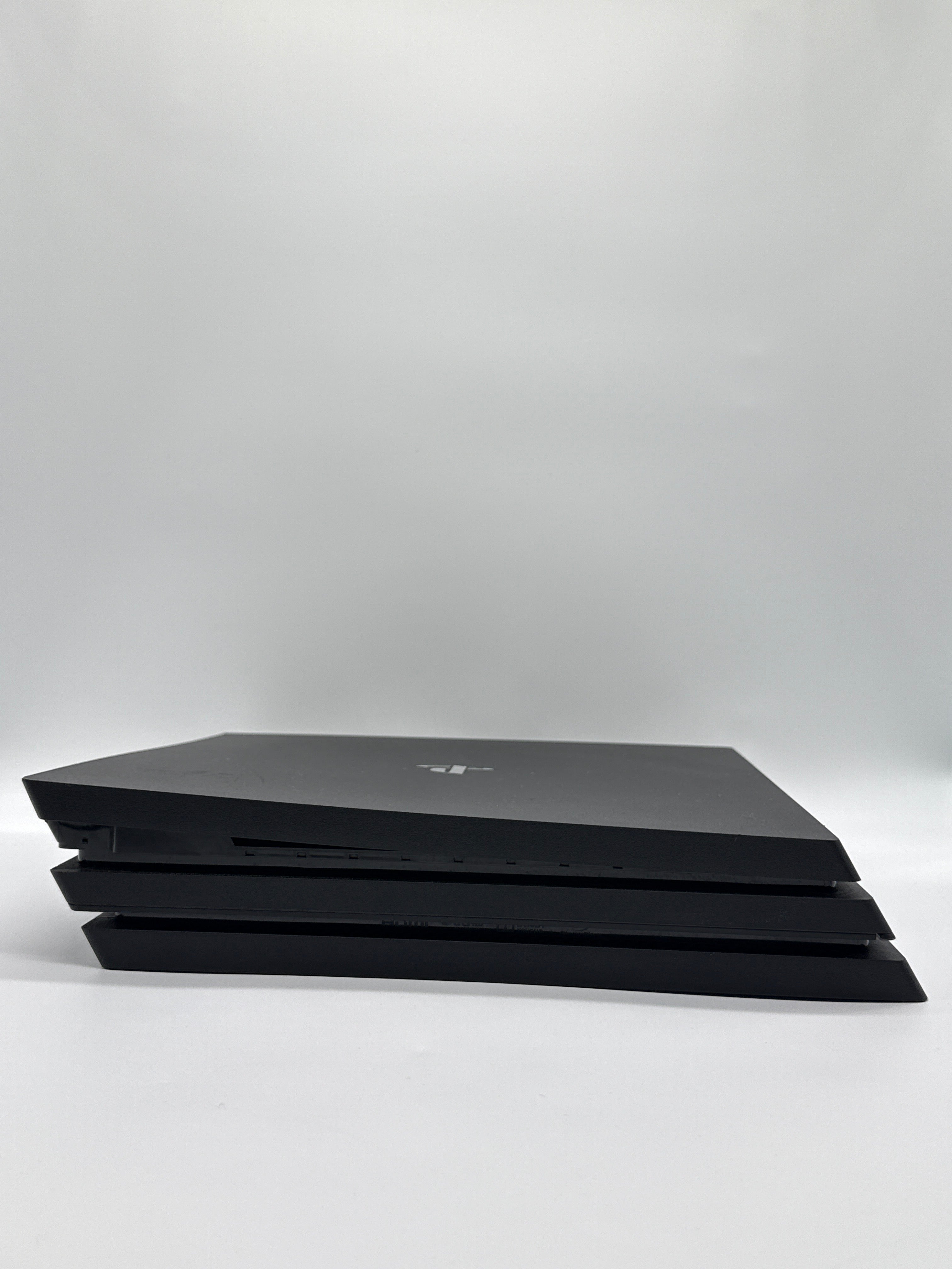 Sony PlayStation 4 Pro 1TB Black Console only - for Parts (READ)