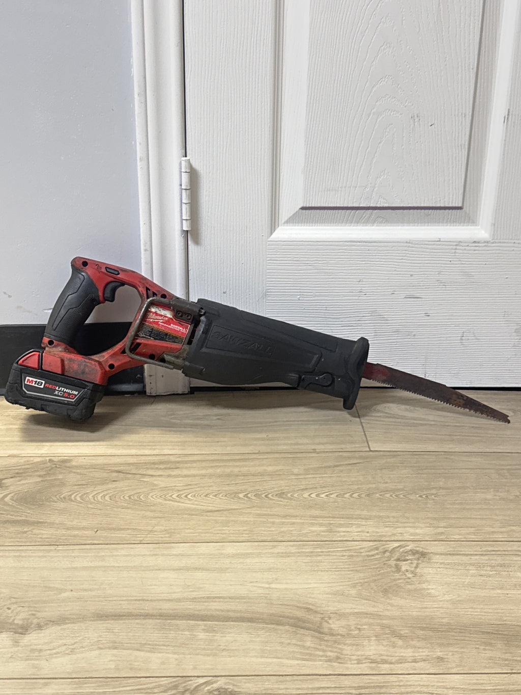 Milwaukee 2720-20 Bundle Power Tool Black Used - B Charger 1 Battery