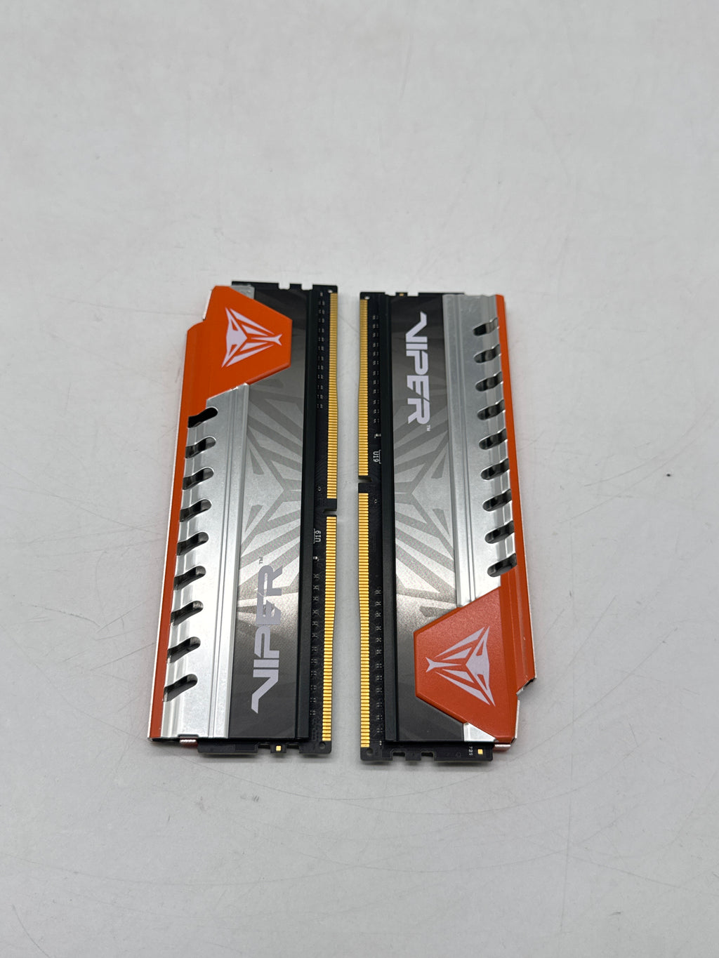 Patriot Viper P48G3006UVEO 16GB (2x8GB) DDR4 3000MHz Desktop RAM - Used