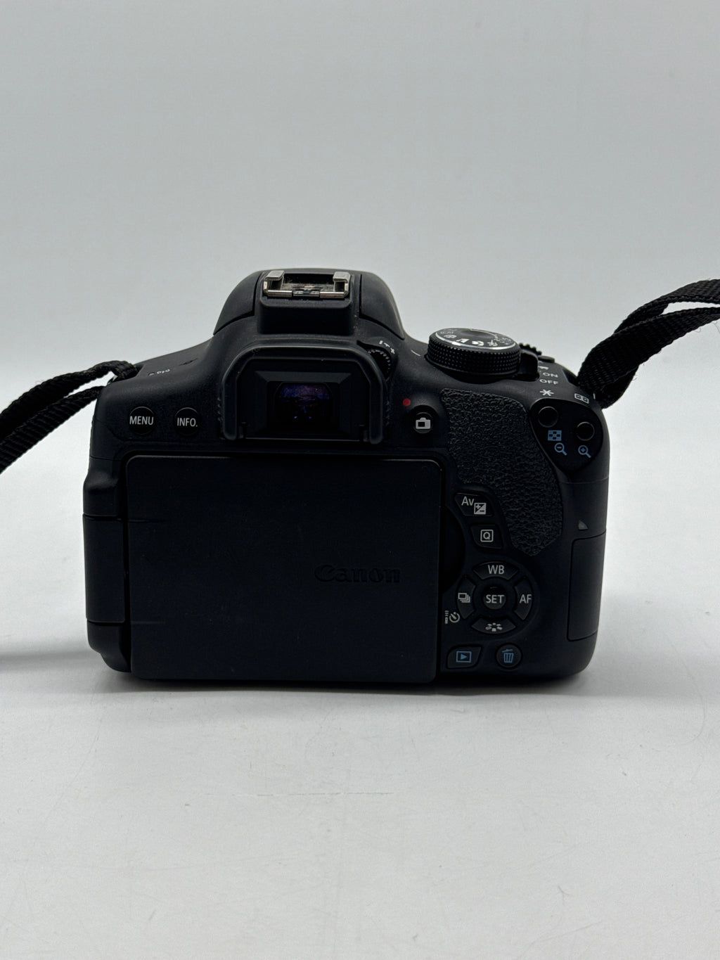Canon EOS Rebel T6i 24MP DSLR w/ EF-S 18-55mm Lens Black - Used