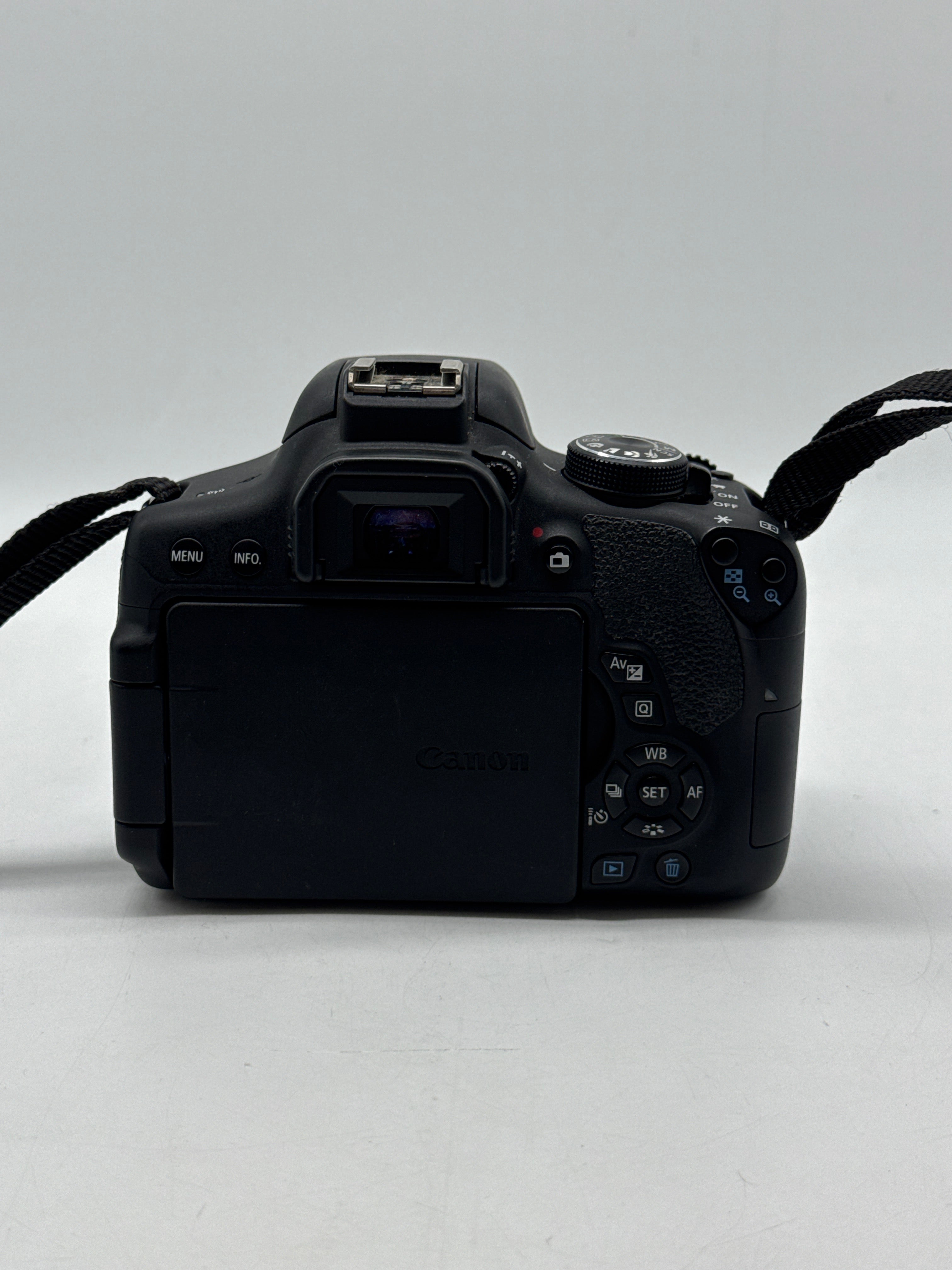 Canon EOS Rebel T6i 24MP DSLR w/ EF-S 18-55mm Lens Black - Used