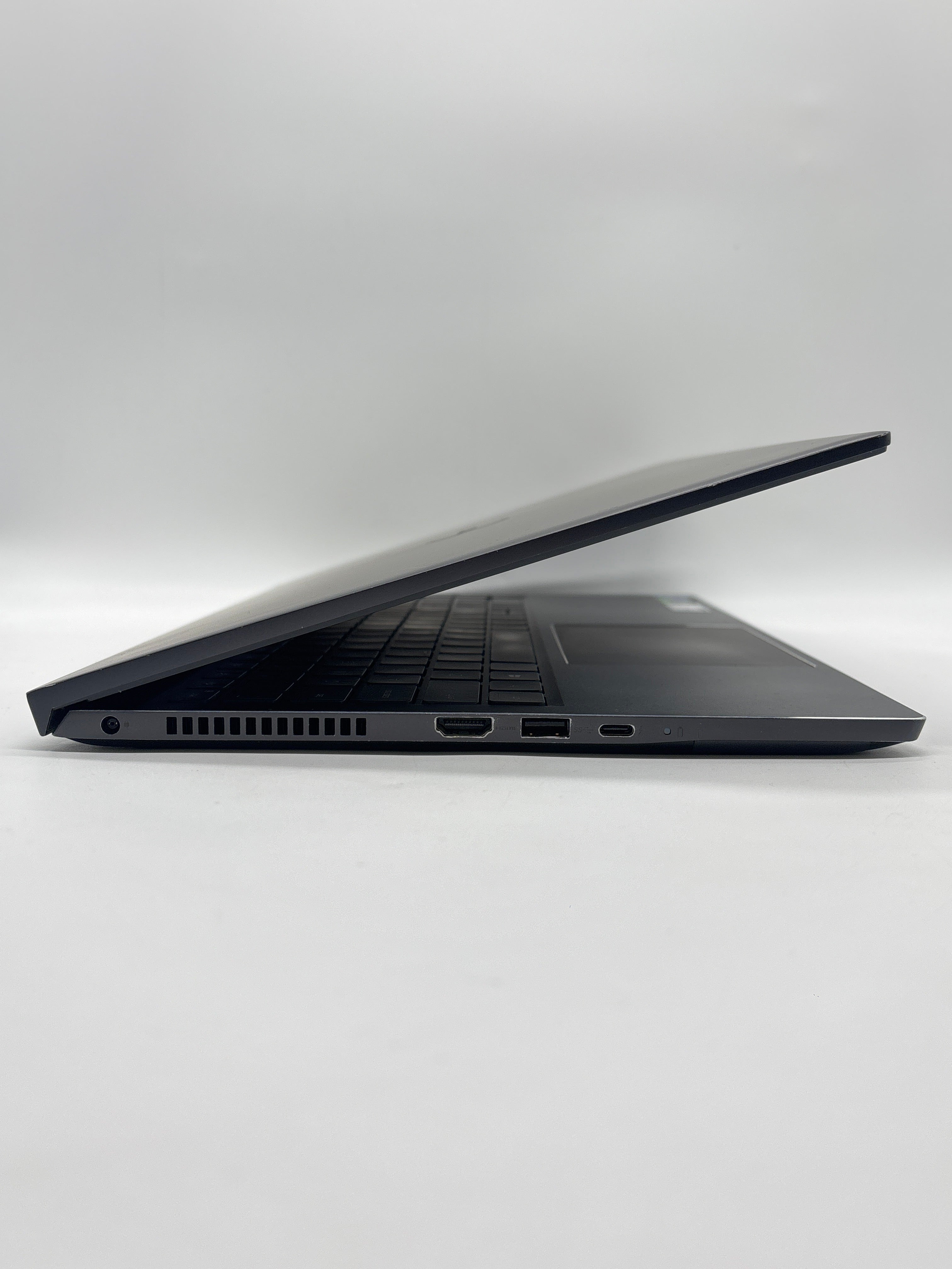 Dell Vostro 15 7510 i7-11800H 16GB RAM 512GB SSD RTX 3050 - For Parts (Low Battery)
