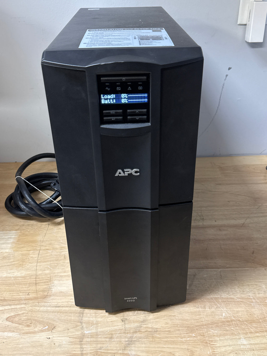 APC SMT3000 Smart-UPS 3000VA Tower Stand LCD w/ Batteries - Used