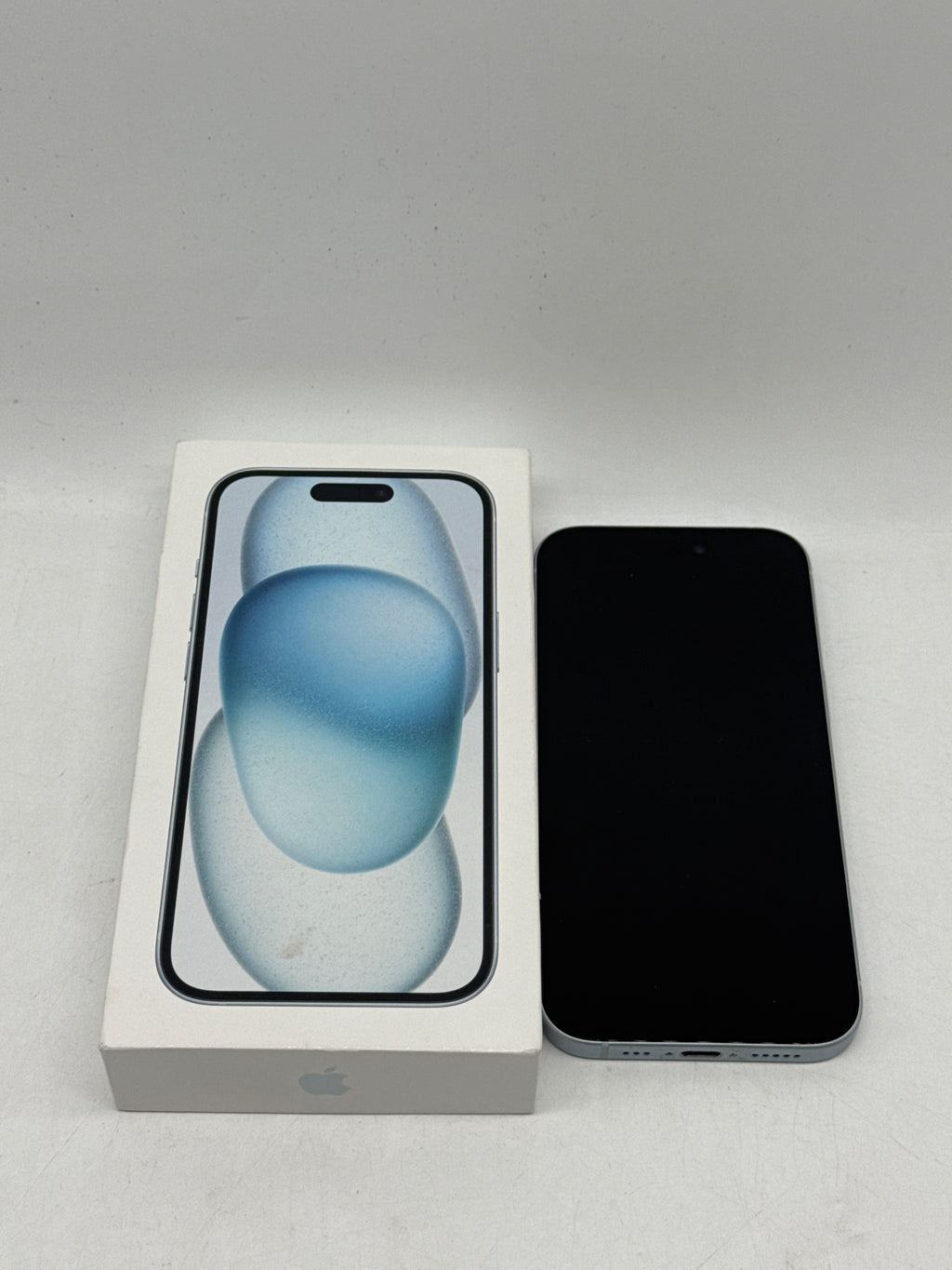 Apple iPhone 15 6.1" 128GB Blue Unlocked - Used
