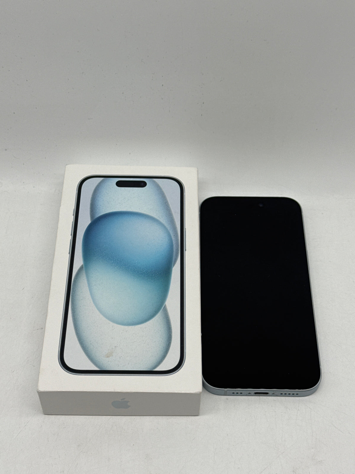 Apple iPhone 15 6.1" 128GB Blue Unlocked - Used