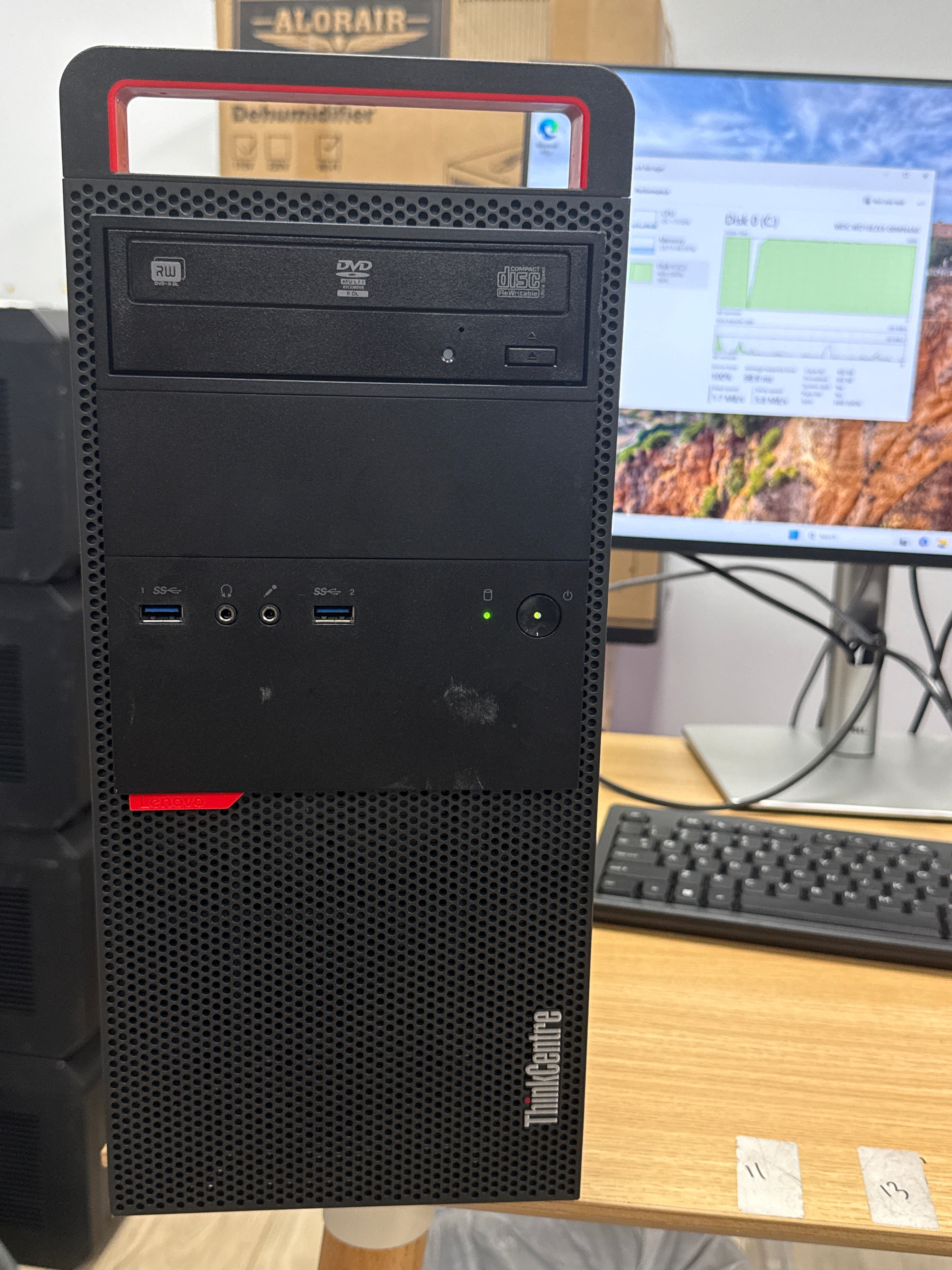 Lenovo ThinkCentre M900 i7-6700 8GB RAM 1TB HDD - Bad HDD