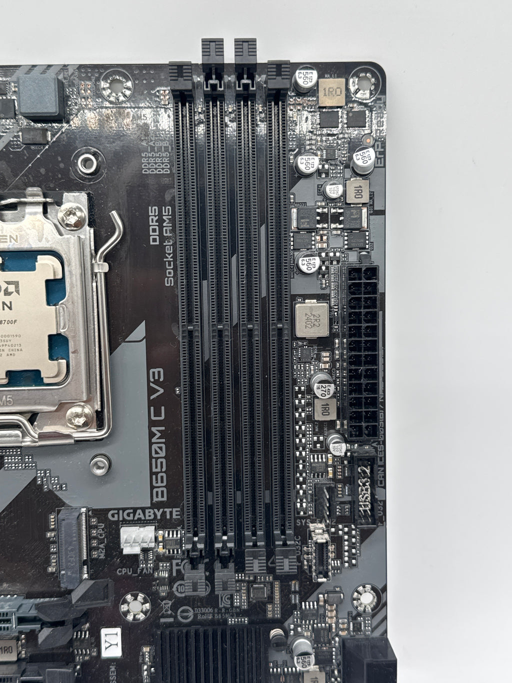 Gigabyte B650M C V3 AM5 DDR5 W/ AMD Ryzen 7 8700F - Used