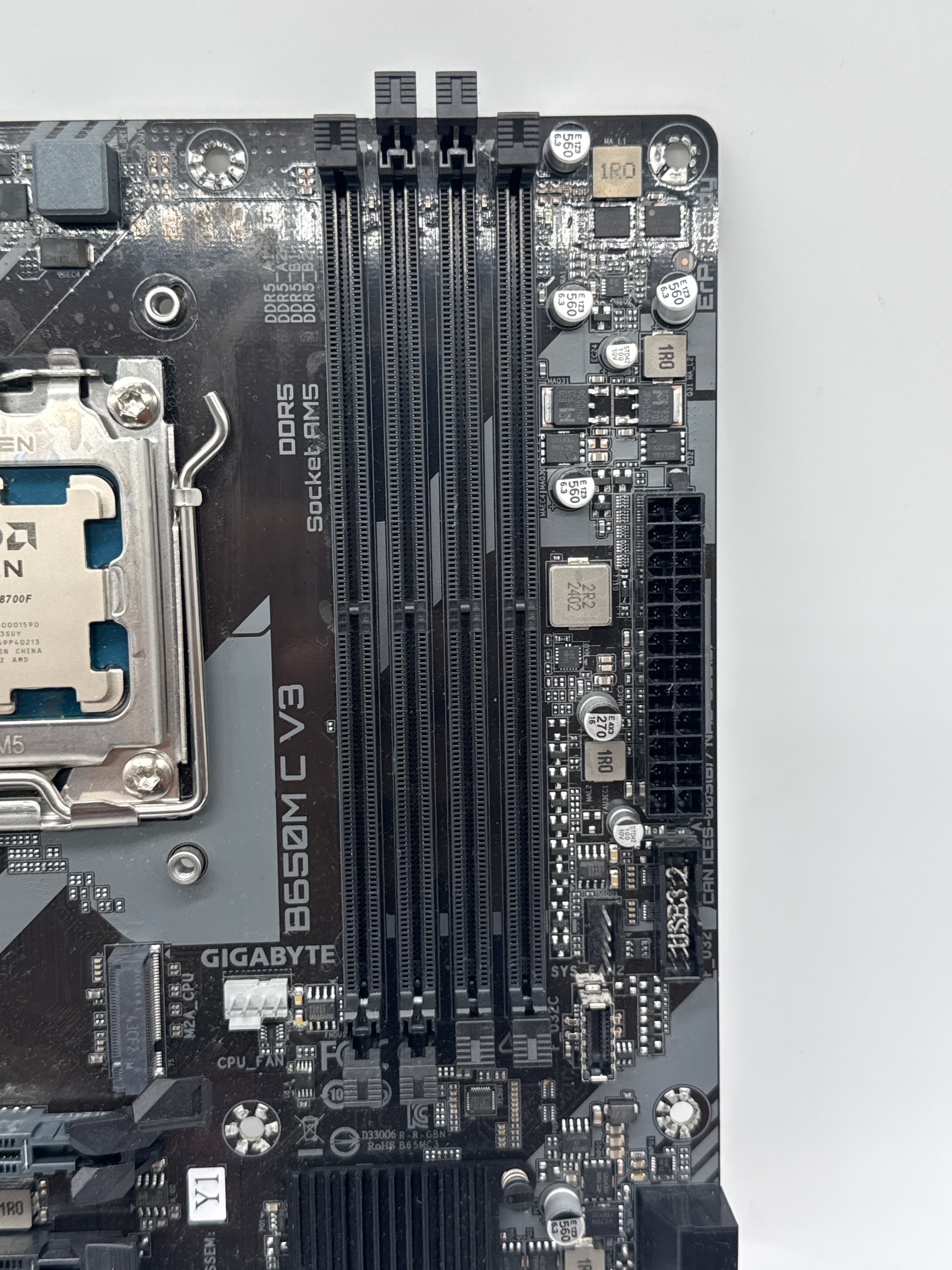 Gigabyte B650M C V3 AM5 DDR5 W/ AMD Ryzen 7 8700F - Used