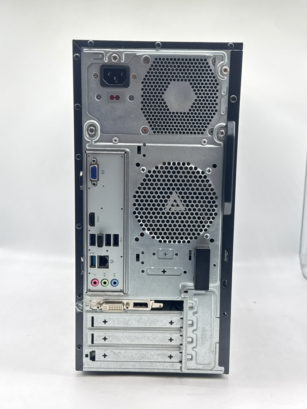 Acer Aspire TC-780-UR1B i5-7400 16GB RAM 256GB SSD + 300GB HDD Radeon HD8490 - Used