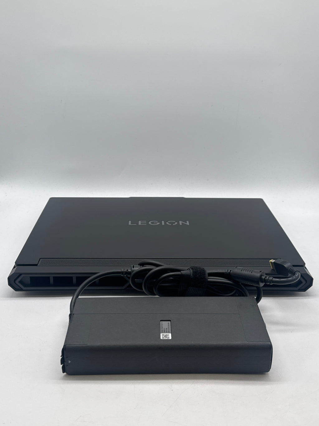 Lenovo Legion Pro 7 16" Core Ultra 7 255HX 32GB 2TB SSD RTX 5070 Ti - For Parts