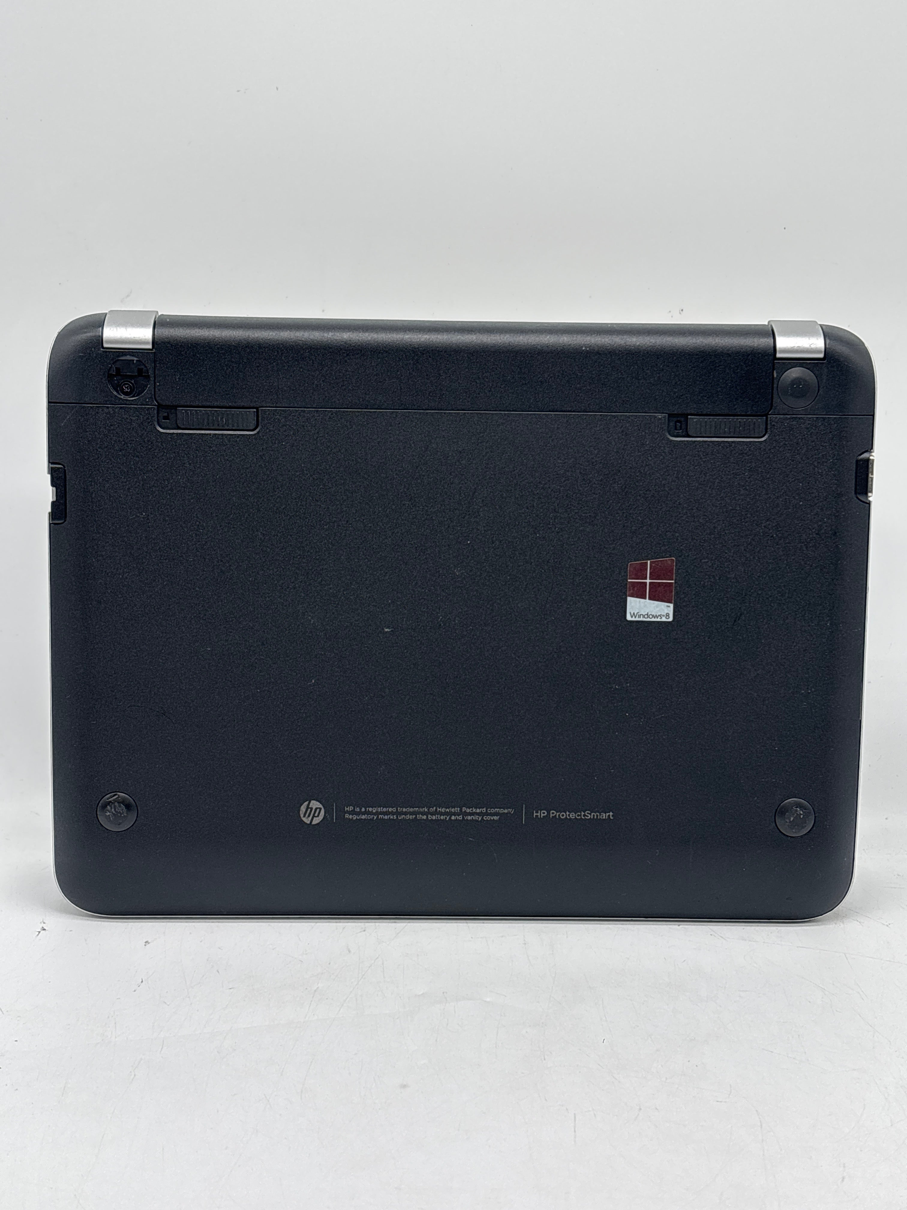 HP Pavilion 11" AMD A4-1250 4GB RAM 500GB HDD Touchscreen Gray - Used