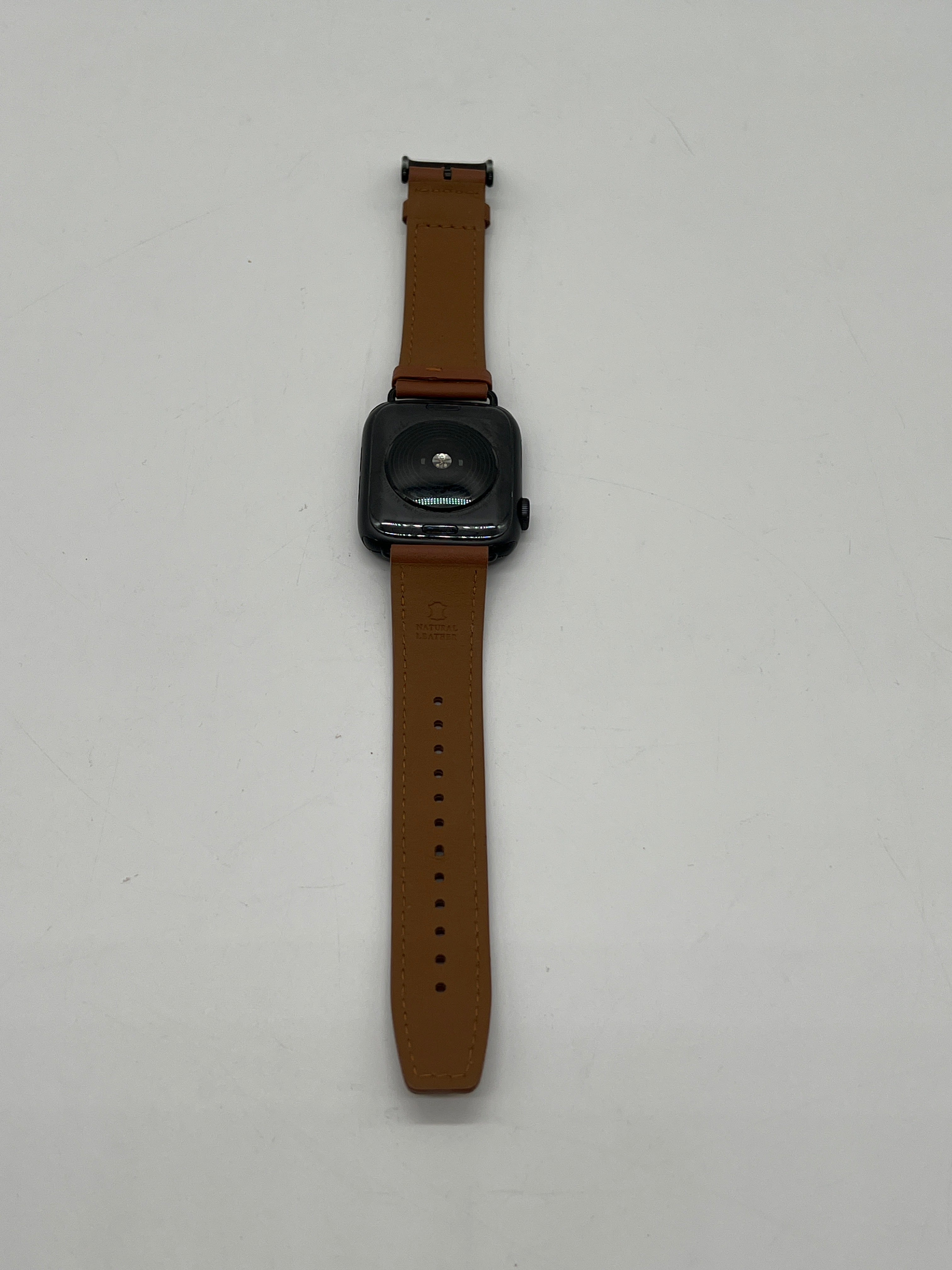 Apple Watch SE 44mm Aluminum Space Gray A2352 GPS Only