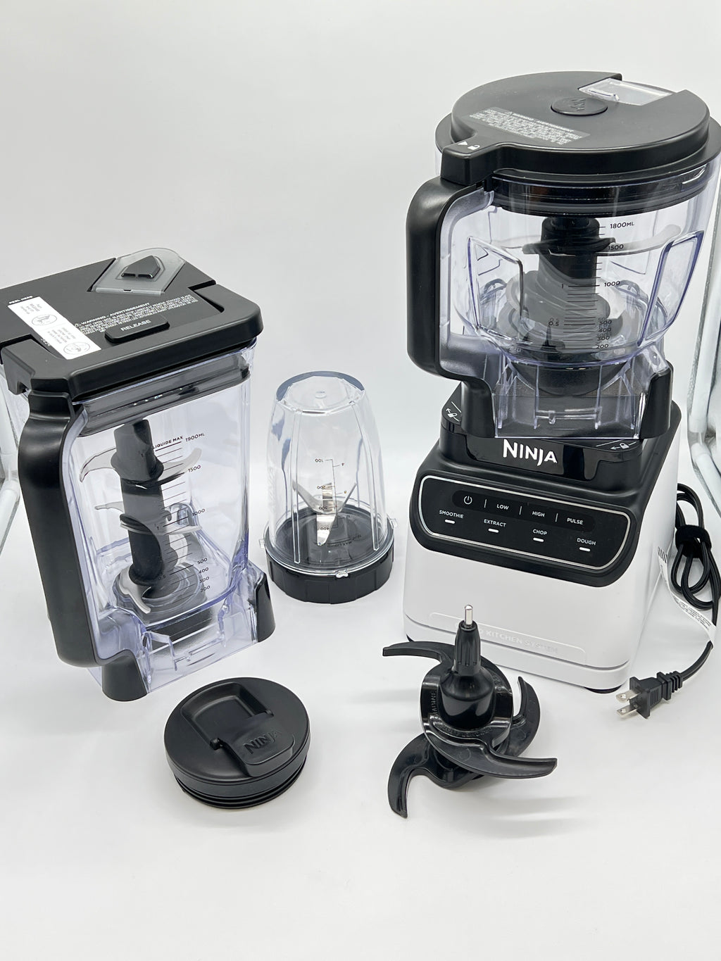 Ninja Kitchen System 1200 Blender 18 oz 1200 W 7 Speeds White New Open Box