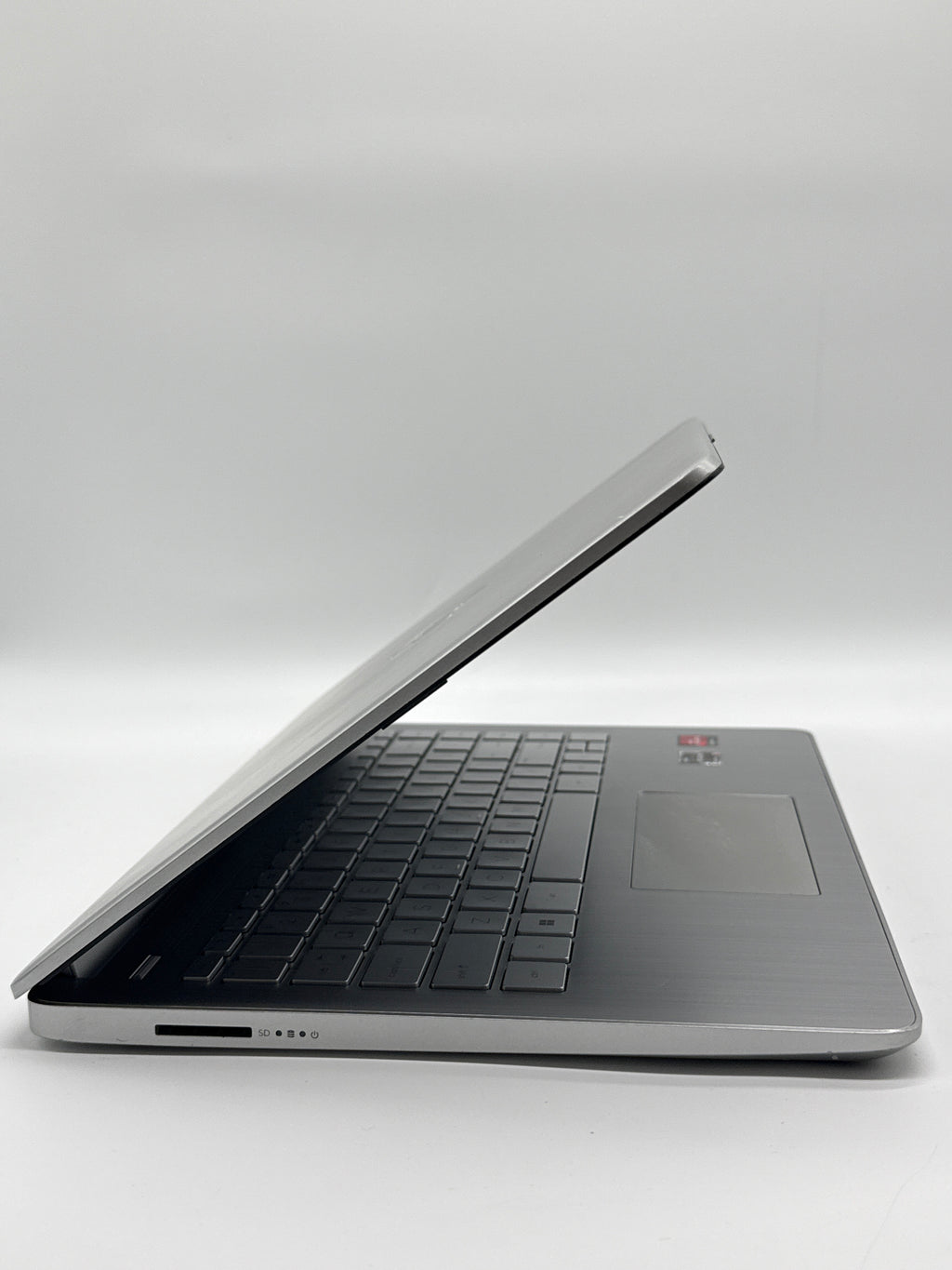HP 14-FQ1025NR Ryzen 5 5500U 8GB RAM 256GB SSD