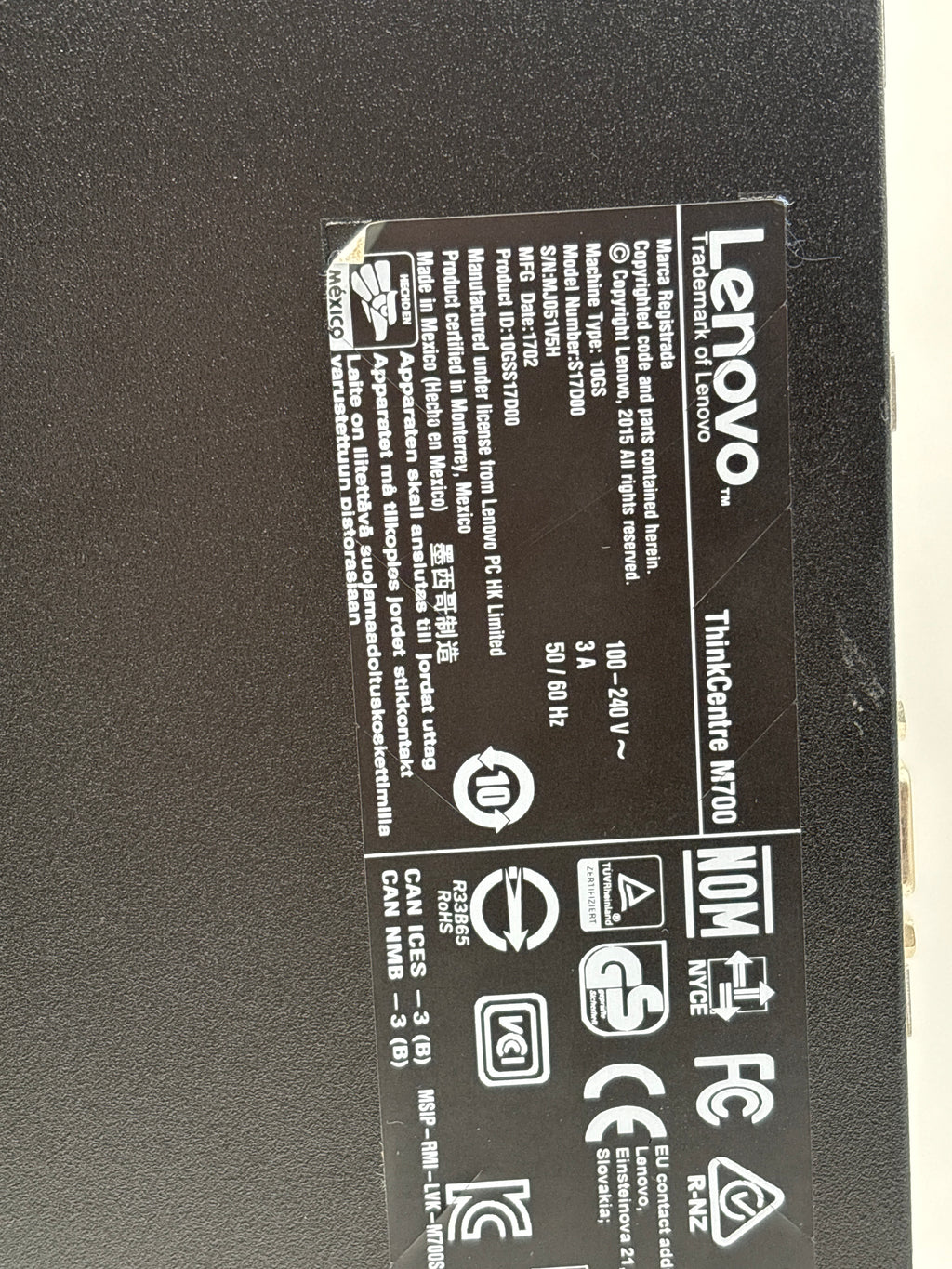 Lenovo ThinkCentre M700 Desktop Core i5 6500 8GB RAM 256GB SSD Black - Used