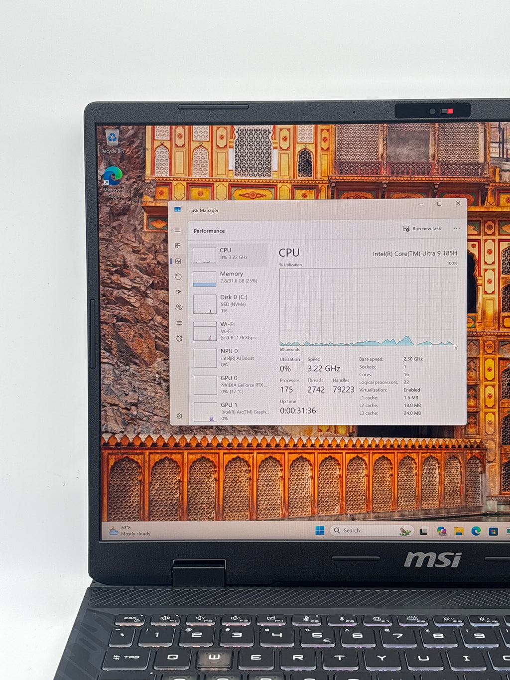 MSI Pulse 16 AI C1V Ultra 9 185H 32GB RAM 1TB SSD RTX 4070