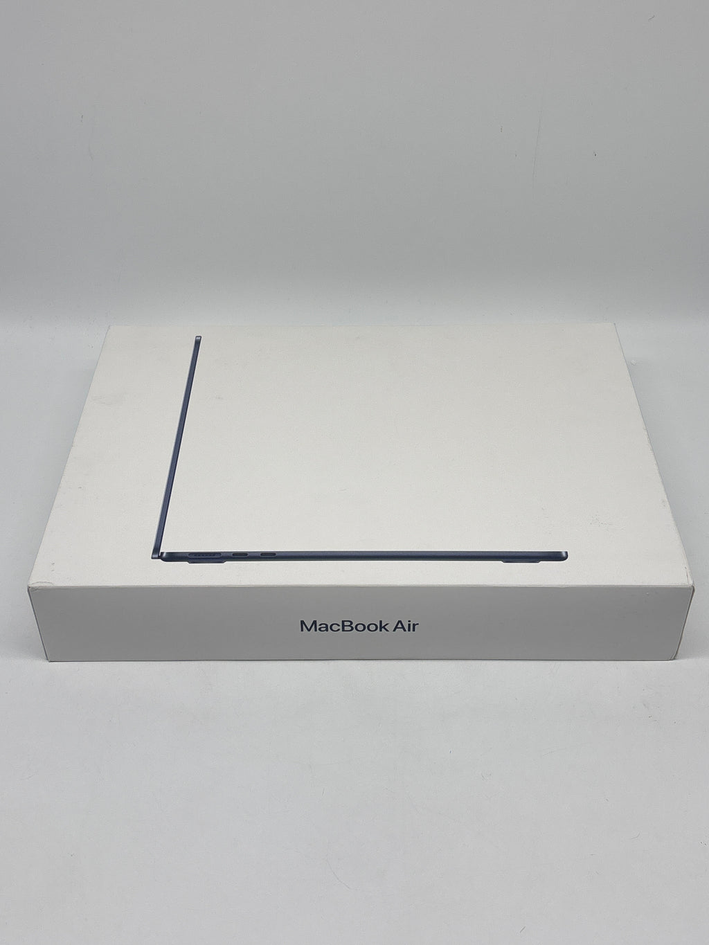 Apple MacBook Air 13" M4 A3240 16GB RAM 256GB SSD - Used with Box
