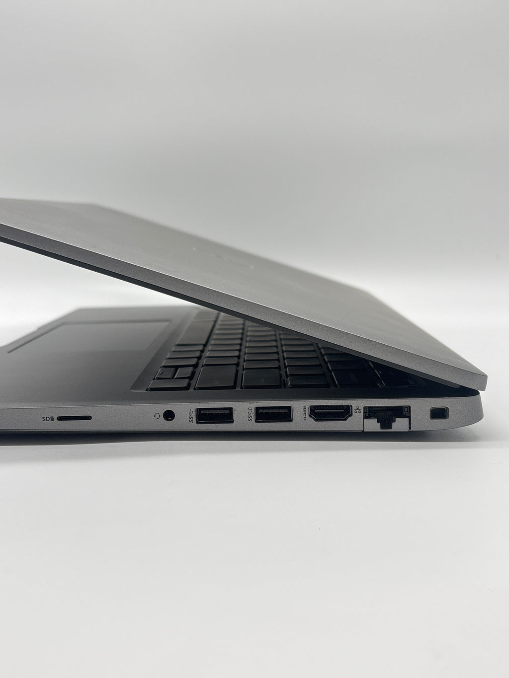 Dell Latitude 5420 14 in Intel Core i7 11th Gen 16GB RAM 512GB SSD Gray Used