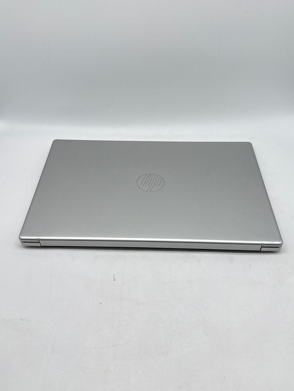 HP 15-fc0081nr Ryzen 3 7320U 8GB RAM 256GB SSD - Bad LCD