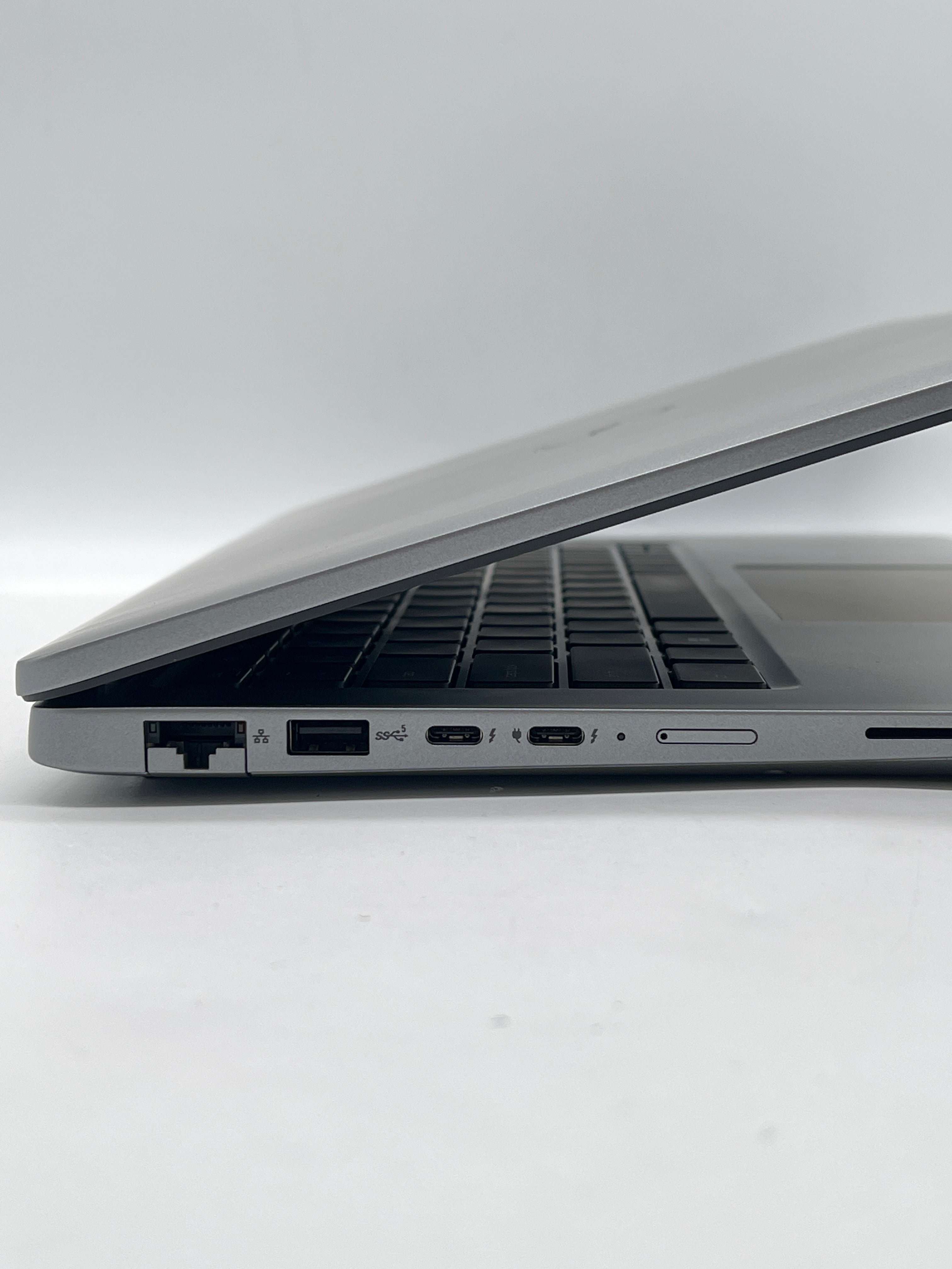 Dell Latitude 5450 Ultra 5 135U 16GB RAM 256GB SSD - Remotely Managed
