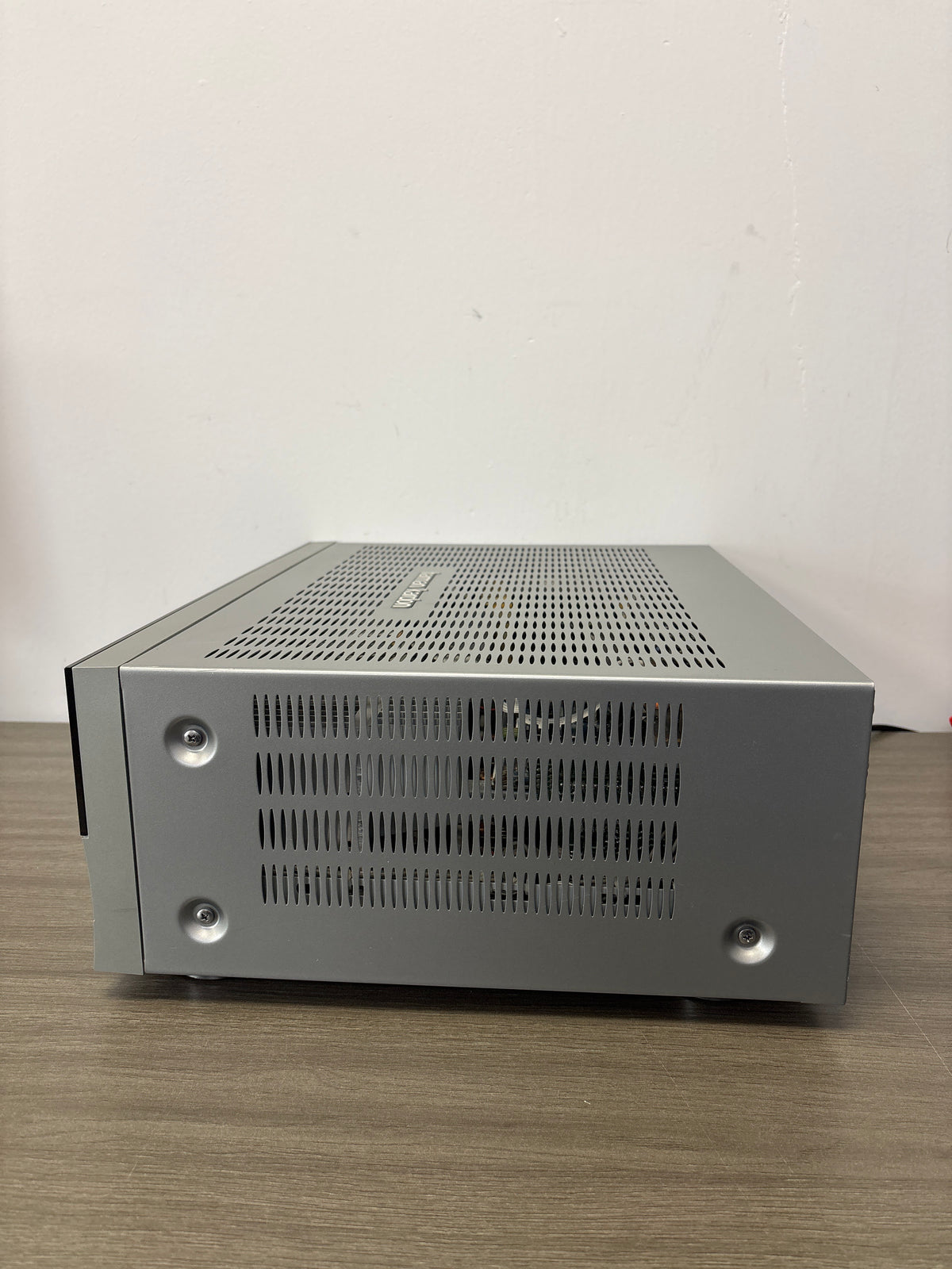 Harman Kardon AVR 335 7.1-Channel AV Receiver Dolby Digital DTS Grey - Used