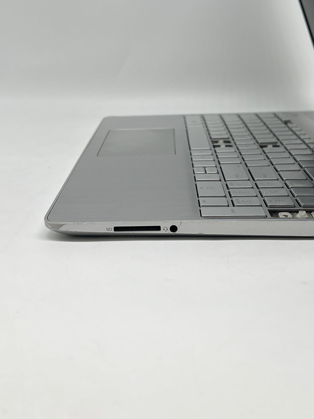 HP 15-ef1038nr AMD Athlon 3150u 4GB RAM 256GB SSD - For Parts (Read)