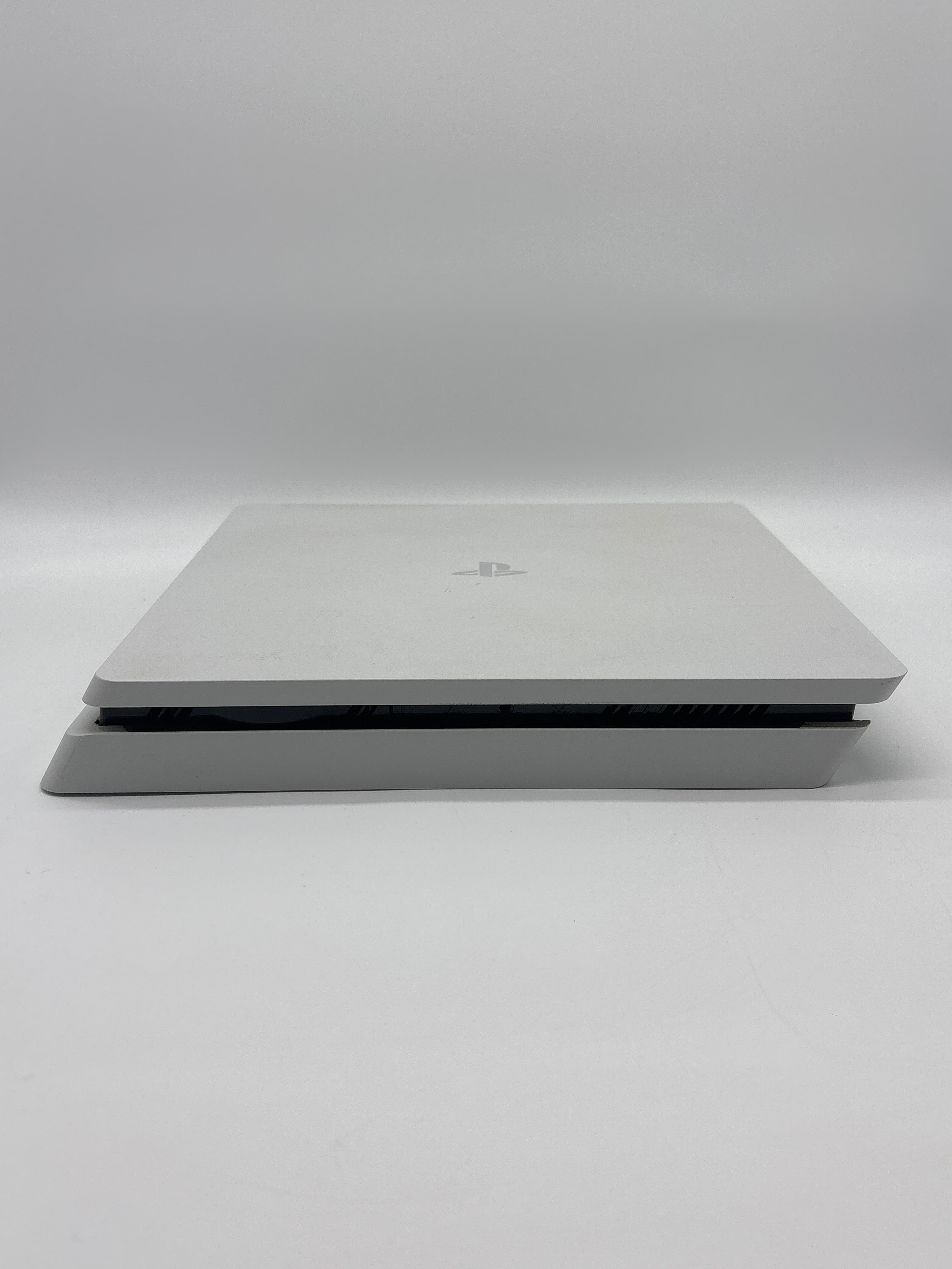 Sony PlayStation 4 Slim (CUH-2015A) - Used - White - 500GB
