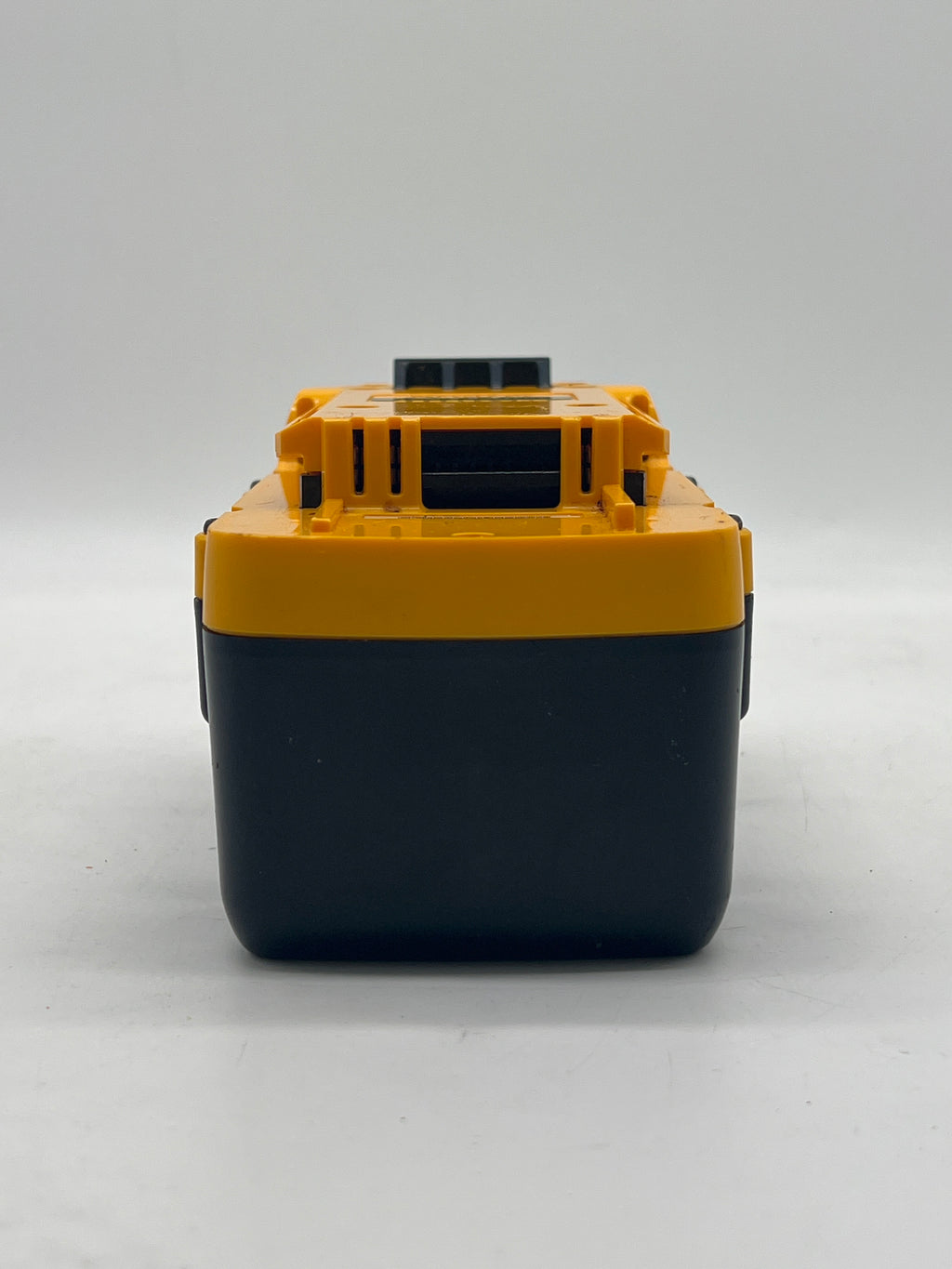 Dewalt DC9360 36V Battery  & DC9000 28V-36V Battery Charger - For Parts (Read DESC)
