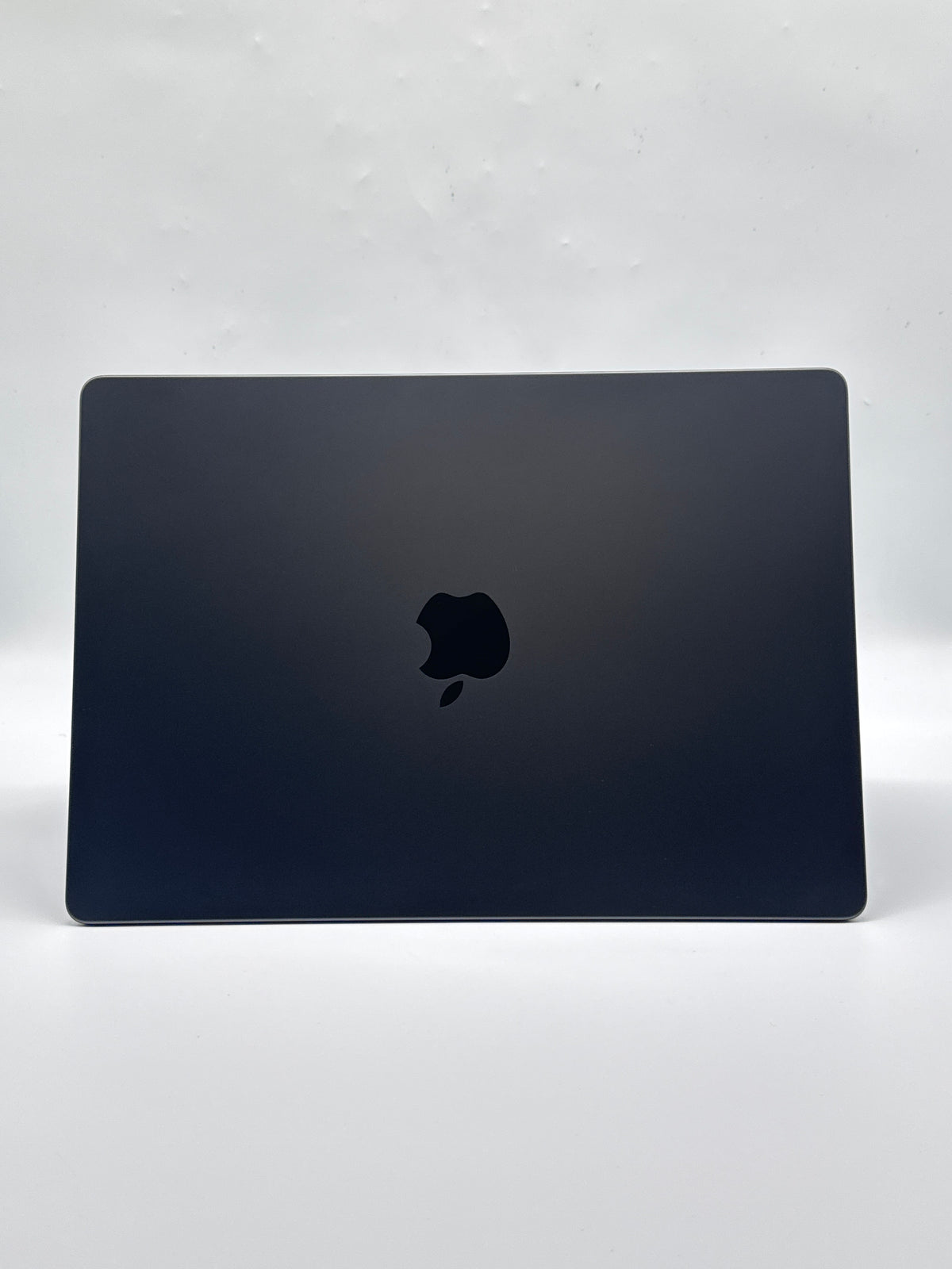 Apple MacBook Pro 14" M5 2025 24GB RAM 1TB SSD Midnight - Used
