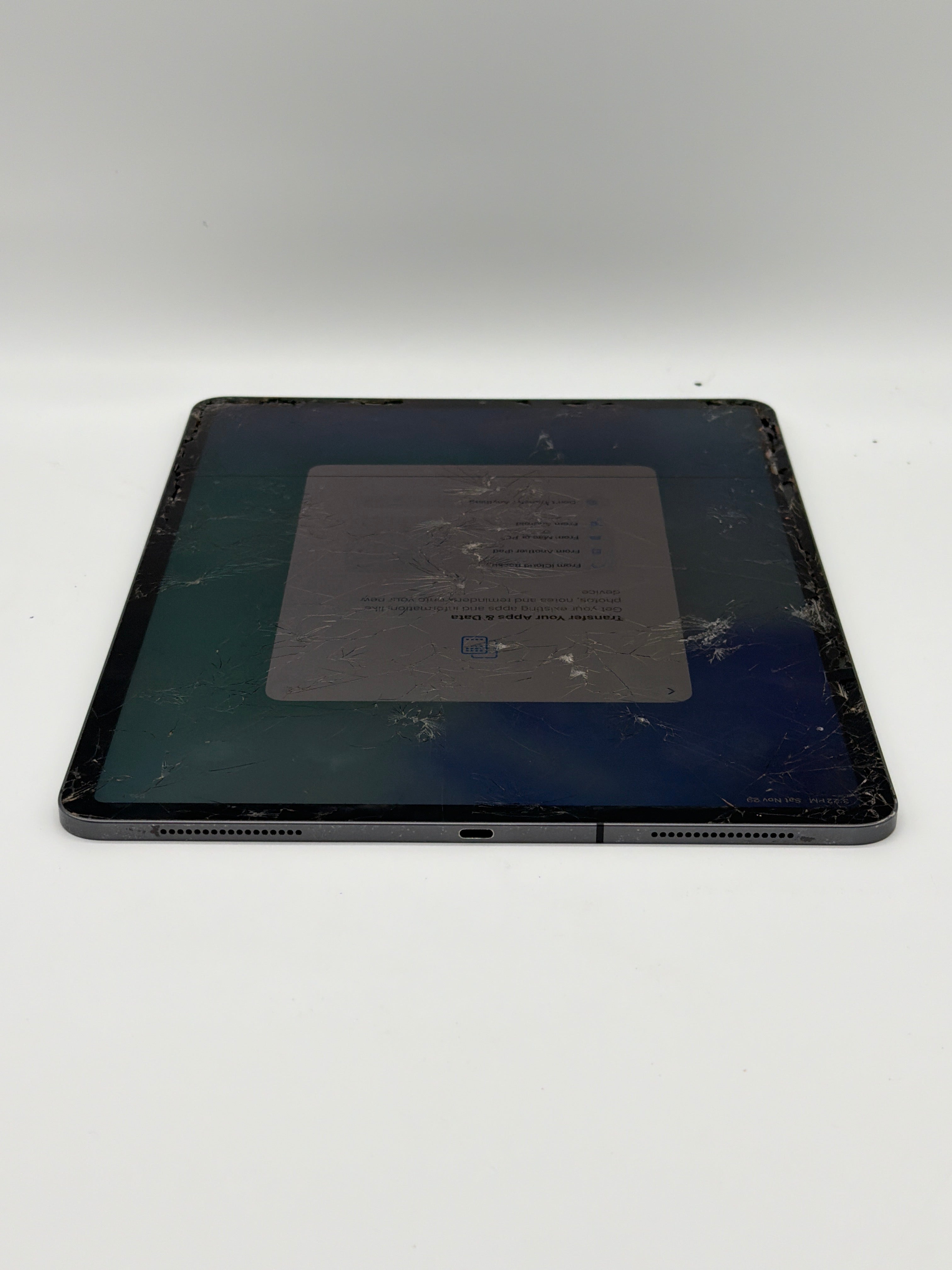 Apple iPad Pro 12.9" (4th Gen) A2069 128GB Wi-Fi Space Gray Cracked Screen