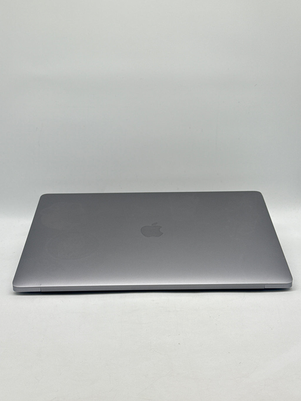 Apple MacBook Pro 15" A1707 2016 Intel Core i7 16GB RAM 1TB SSD - Used