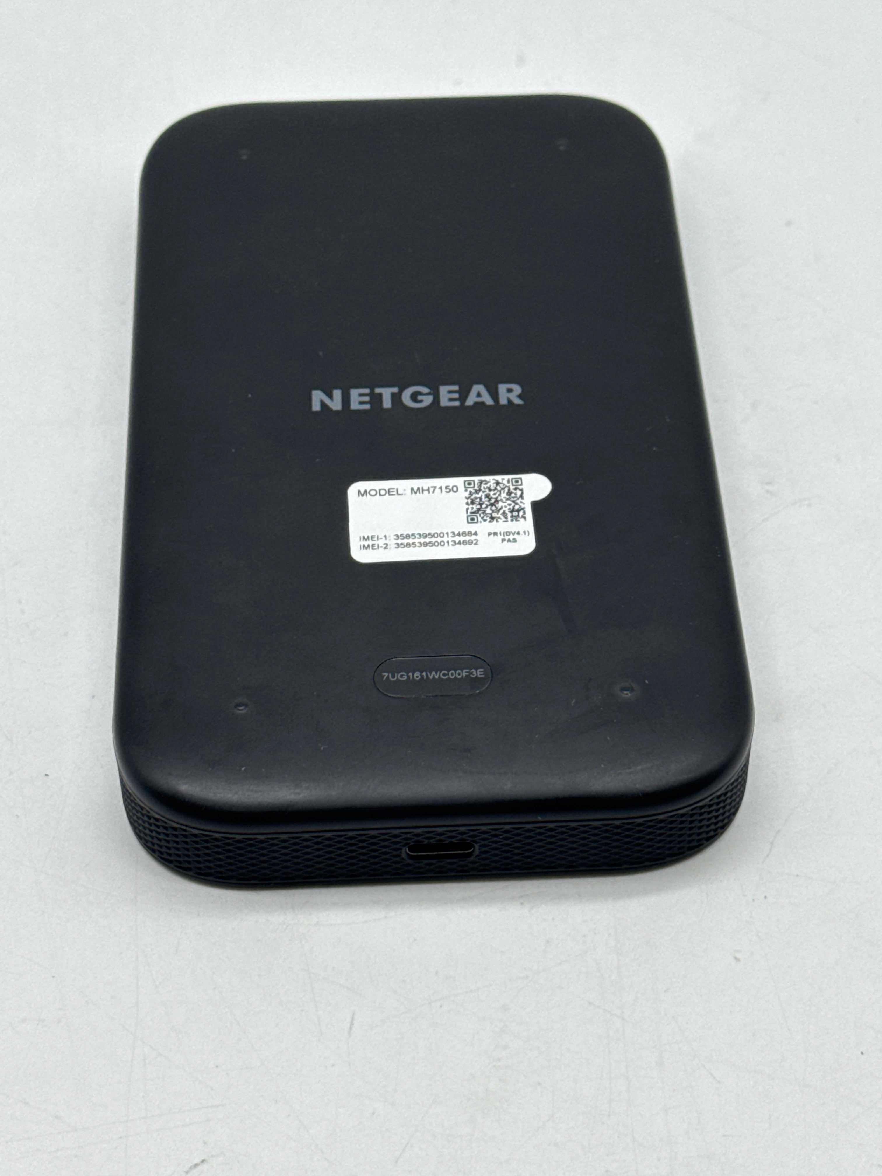 NETGEAR Nighthawk MH7150 5G Mobile Hotspot M7 Black Unlocked Wi-Fi Hotspot