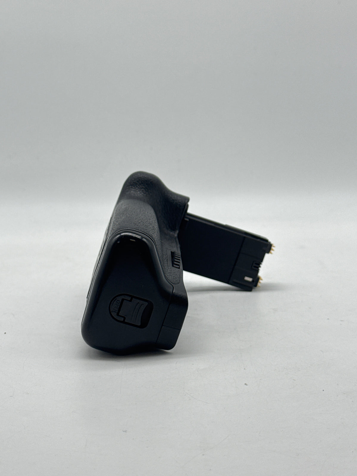 Canon BG-E11 Battery Grip for Canon EOS 5D Mark III - Used