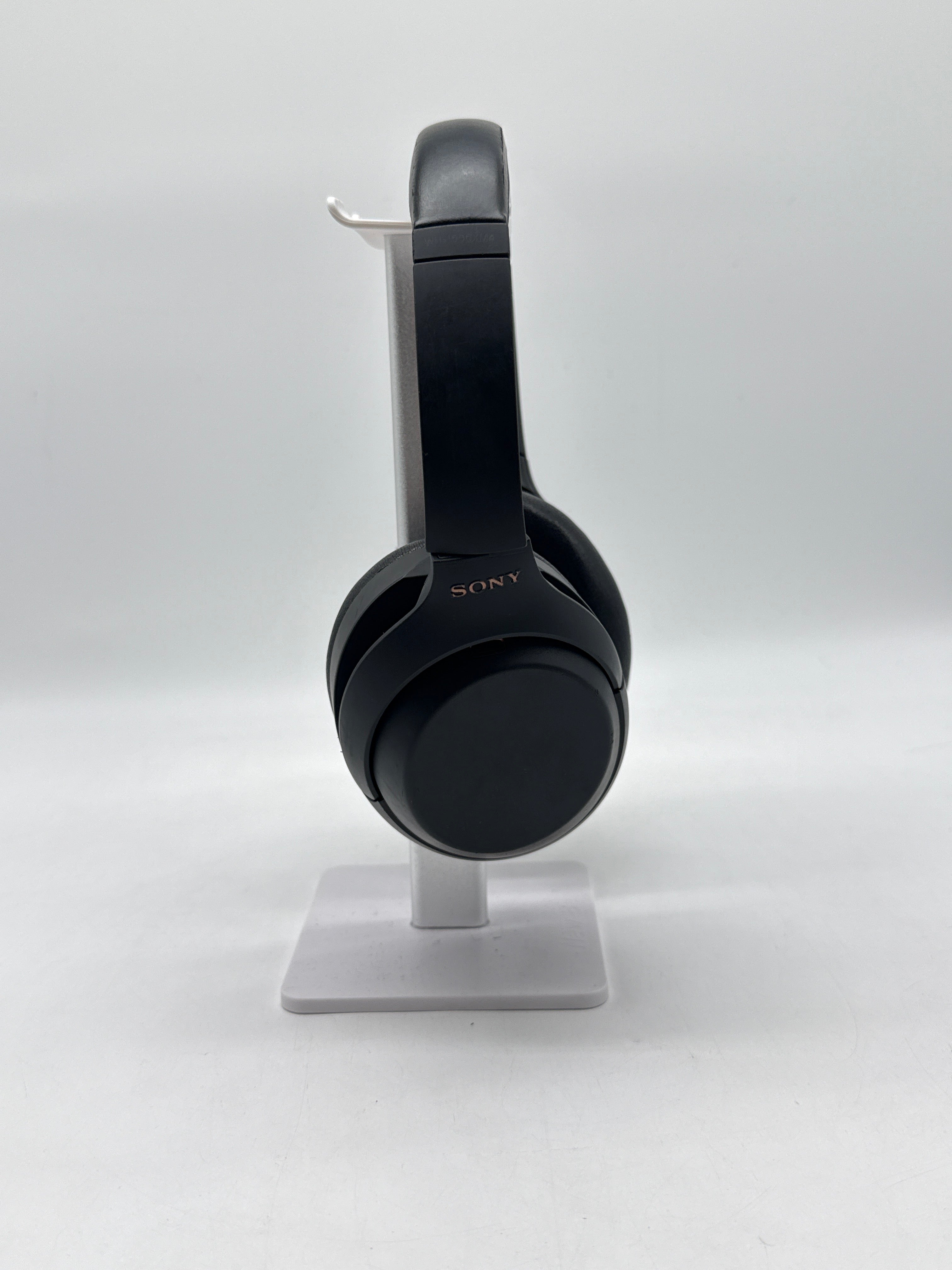 Sony WH-1000XM4 Wireless Noise-Cancelling Black Headphones - Used