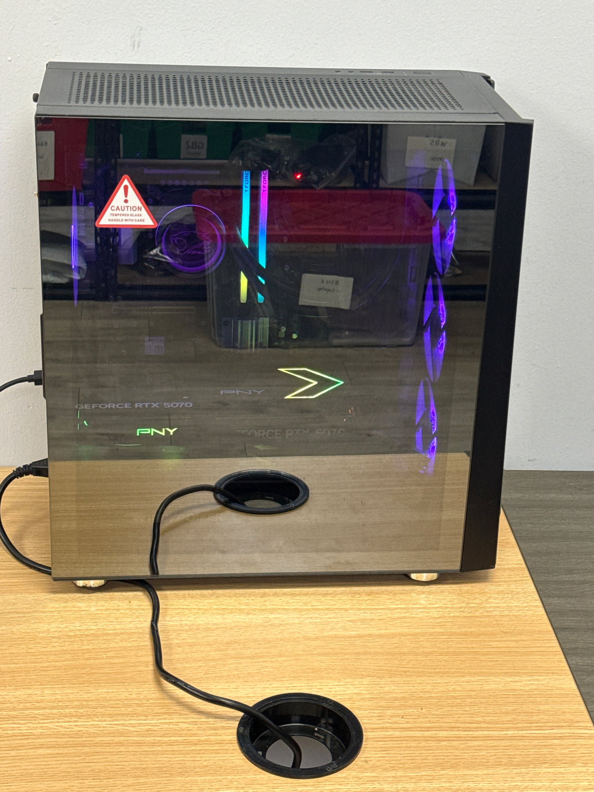 iBuyPower Custom Gaming Desktop i7-12700KF 16GB RAM 1TB SSD RTX 5070 - Used