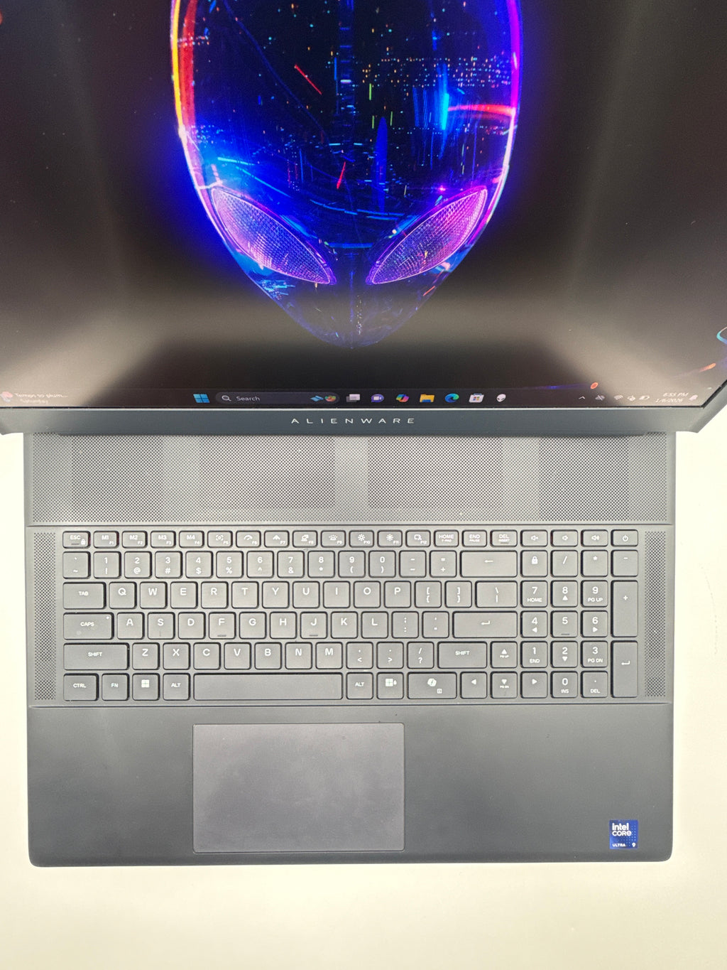 Dell Alienware 18 Area-51 Ultra 9 275HX 64GB RAM 3TB SSD RTX 5090 24GB (Warranty)