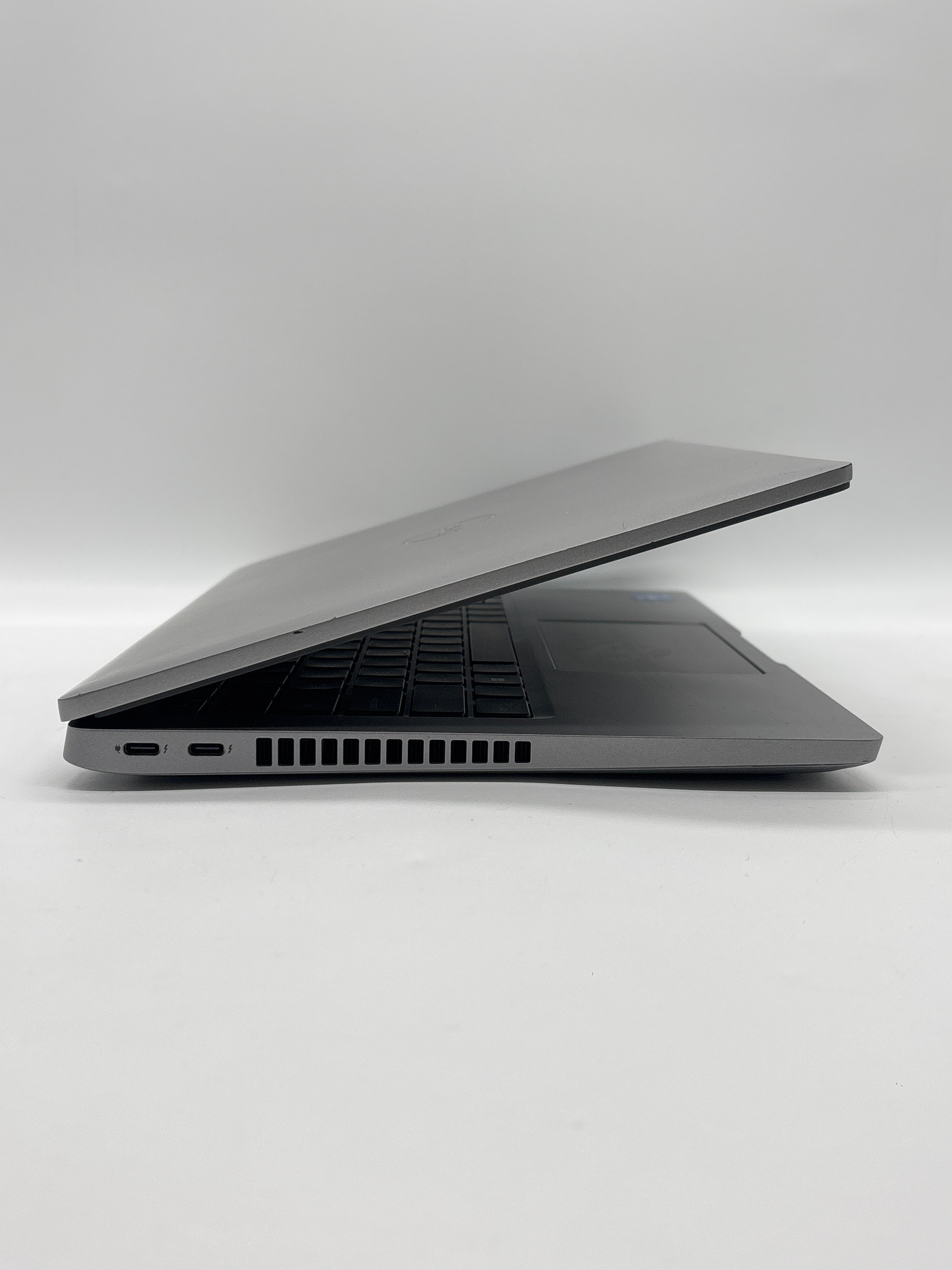 Dell Latitude 5430 i5-1235U 16GB RAM 256GB SSD - Used