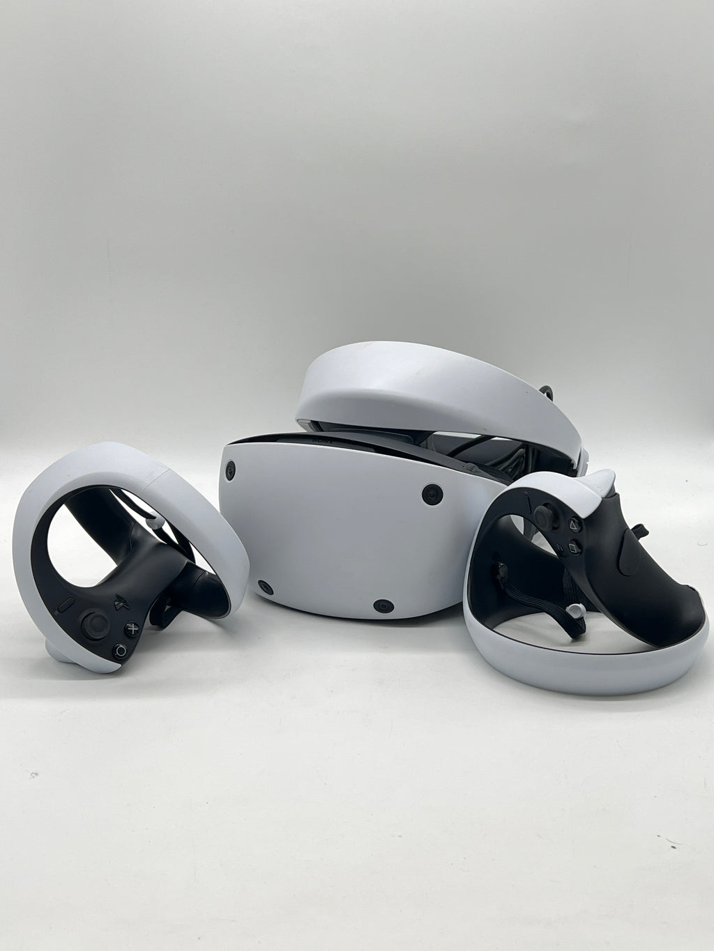 Sony PSVR2 CFI ZVR1 Headset 128 GB White - Used with Controllers.