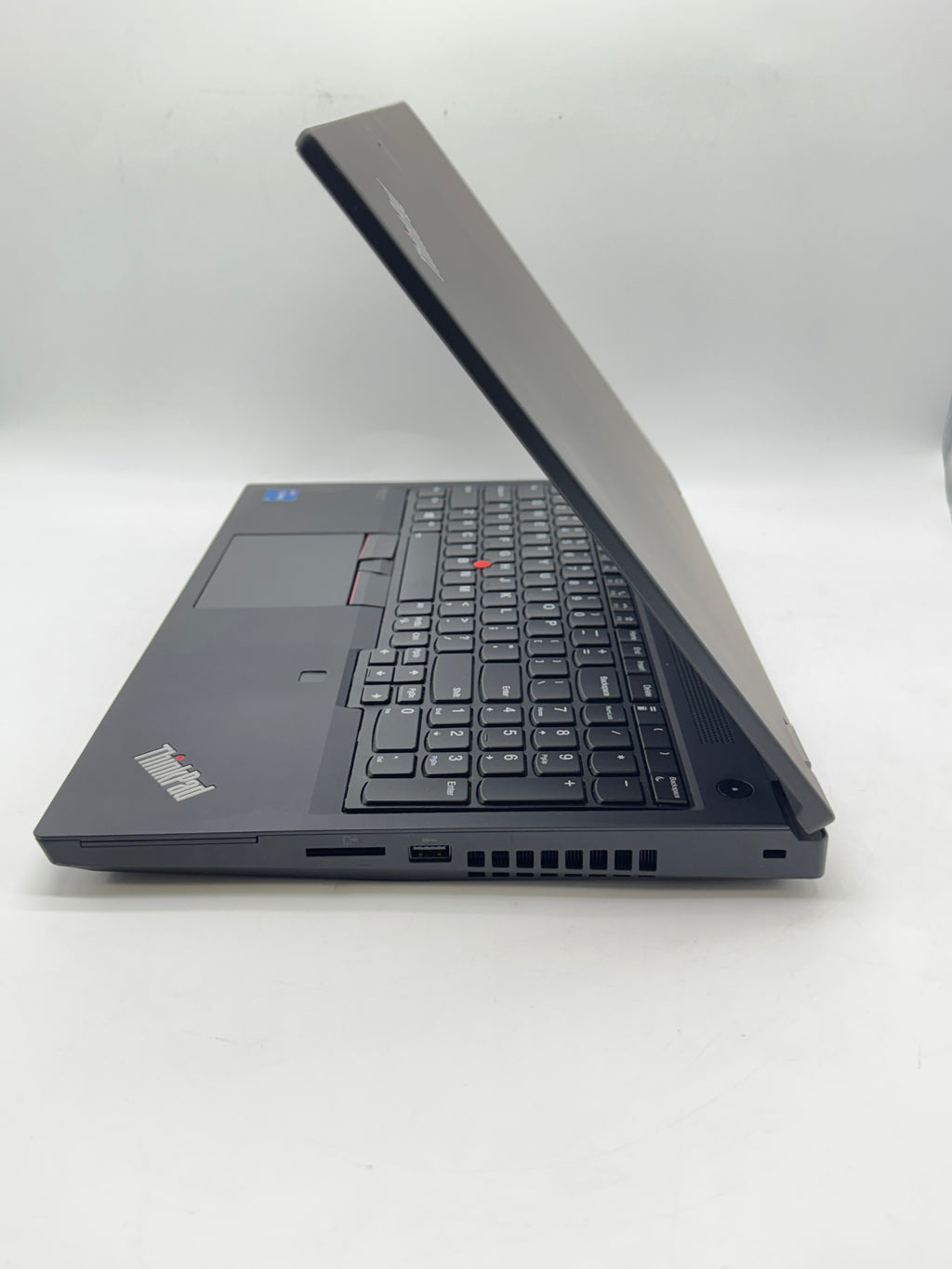 Lenovo ThinkPad P15 Gen 2 i7-11800H 24GB 1TB SSD RTX A2000 - Used