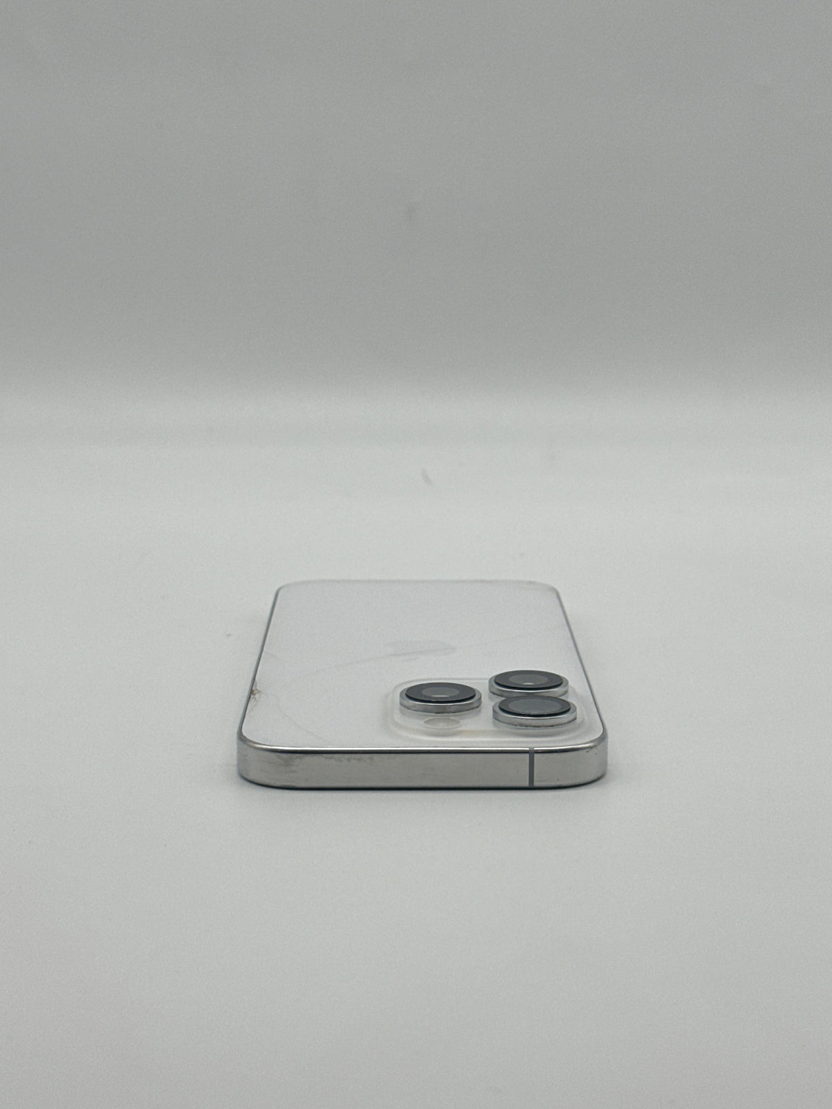 Apple iPhone 16 Pro 128GB White Titanium Unlocked - READ