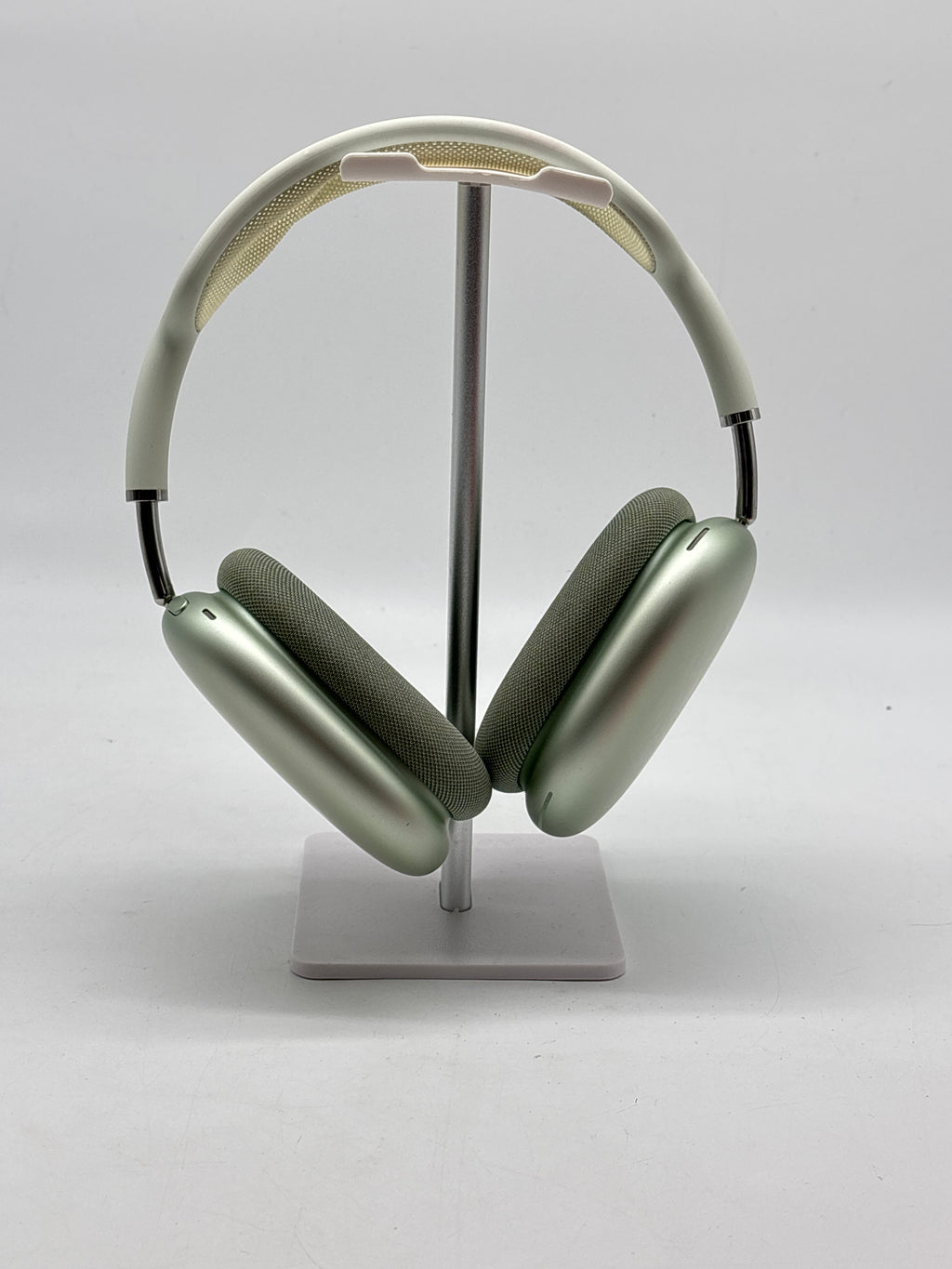 Apple AirPods Max A2096 Lightning Headphones - Used