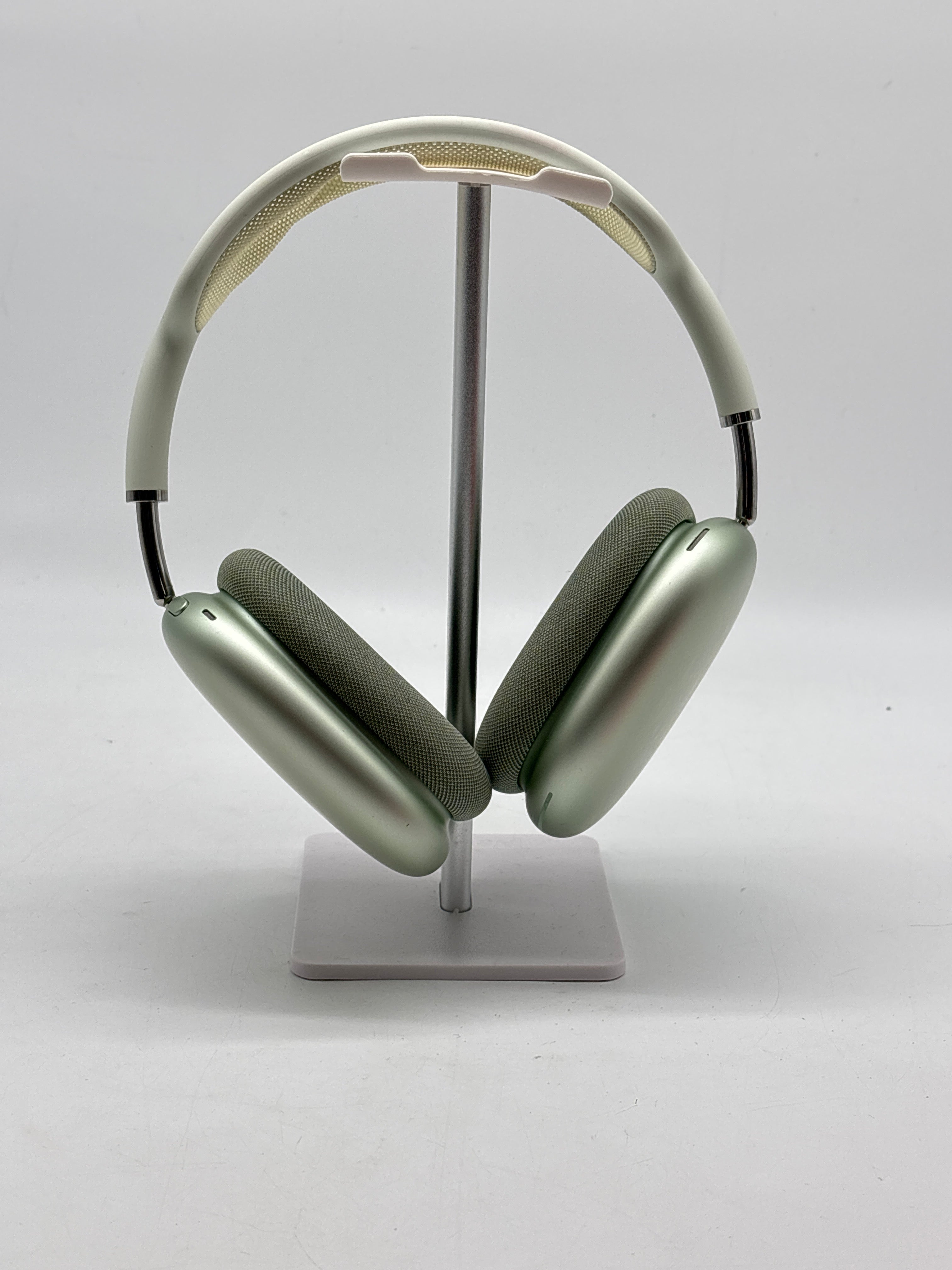 Apple AirPods Max A2096 Lightning Headphones - Used