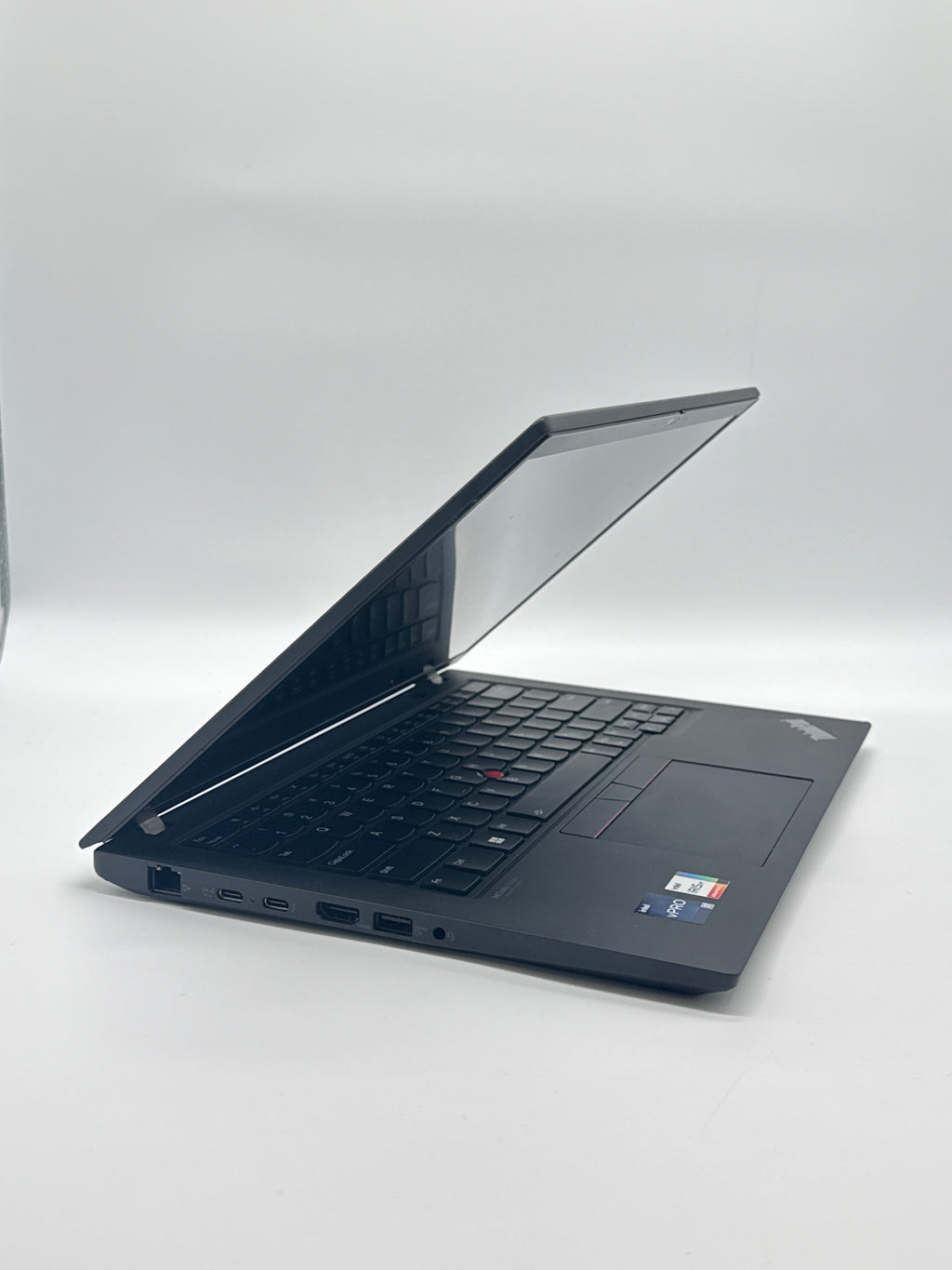 Lenovo ThinkPad T14 Gen 3 i7-1260P 16GB RAM 512GB SSD - POP Password