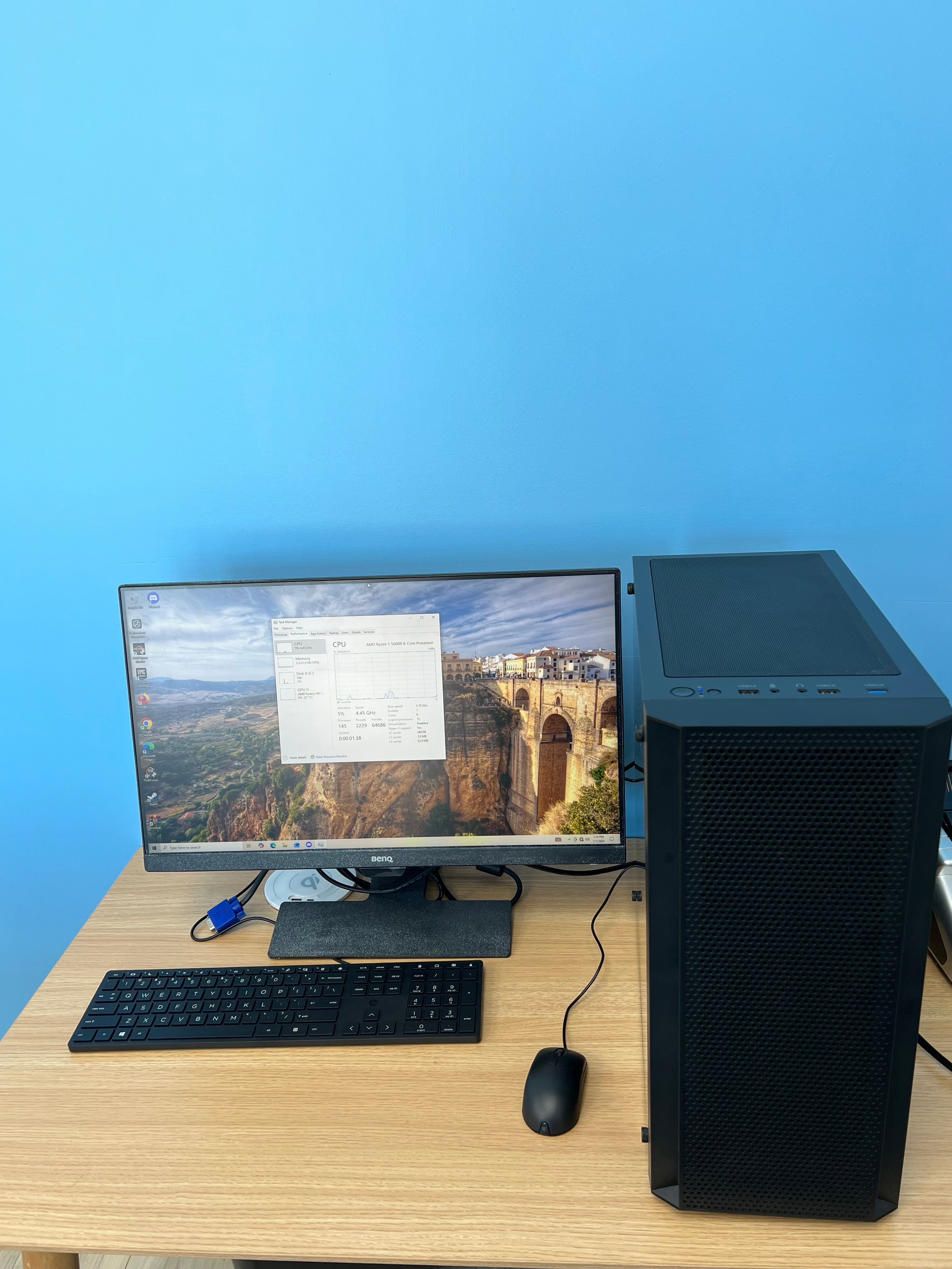 Custom PC Ryzen 5 5600X 32GB RAM 1TB SSD AMD RX 7600 GPU