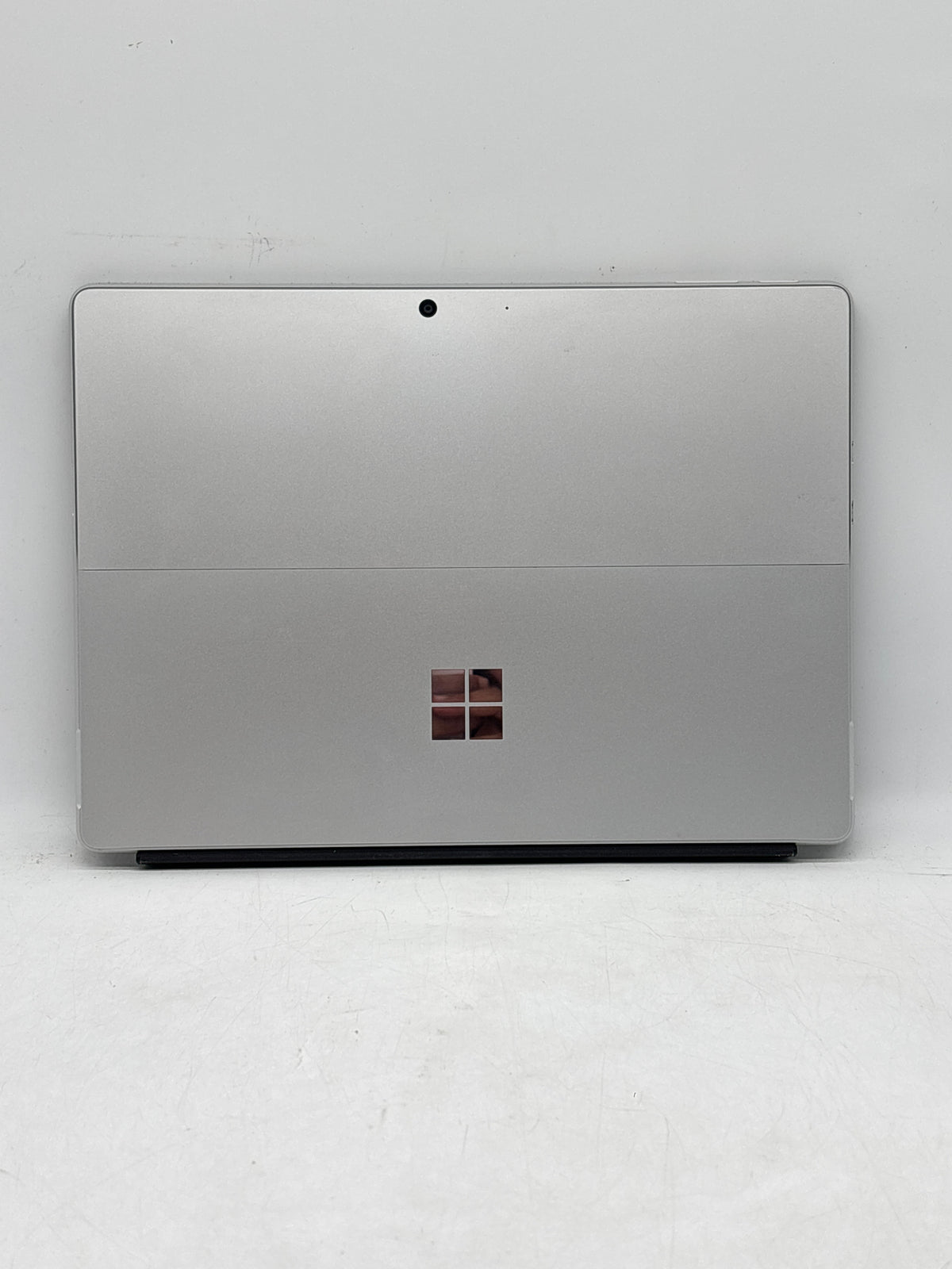 Microsoft Surface Pro 9 Core i5-1235U 16GB RAM 256GB SSD - Read
