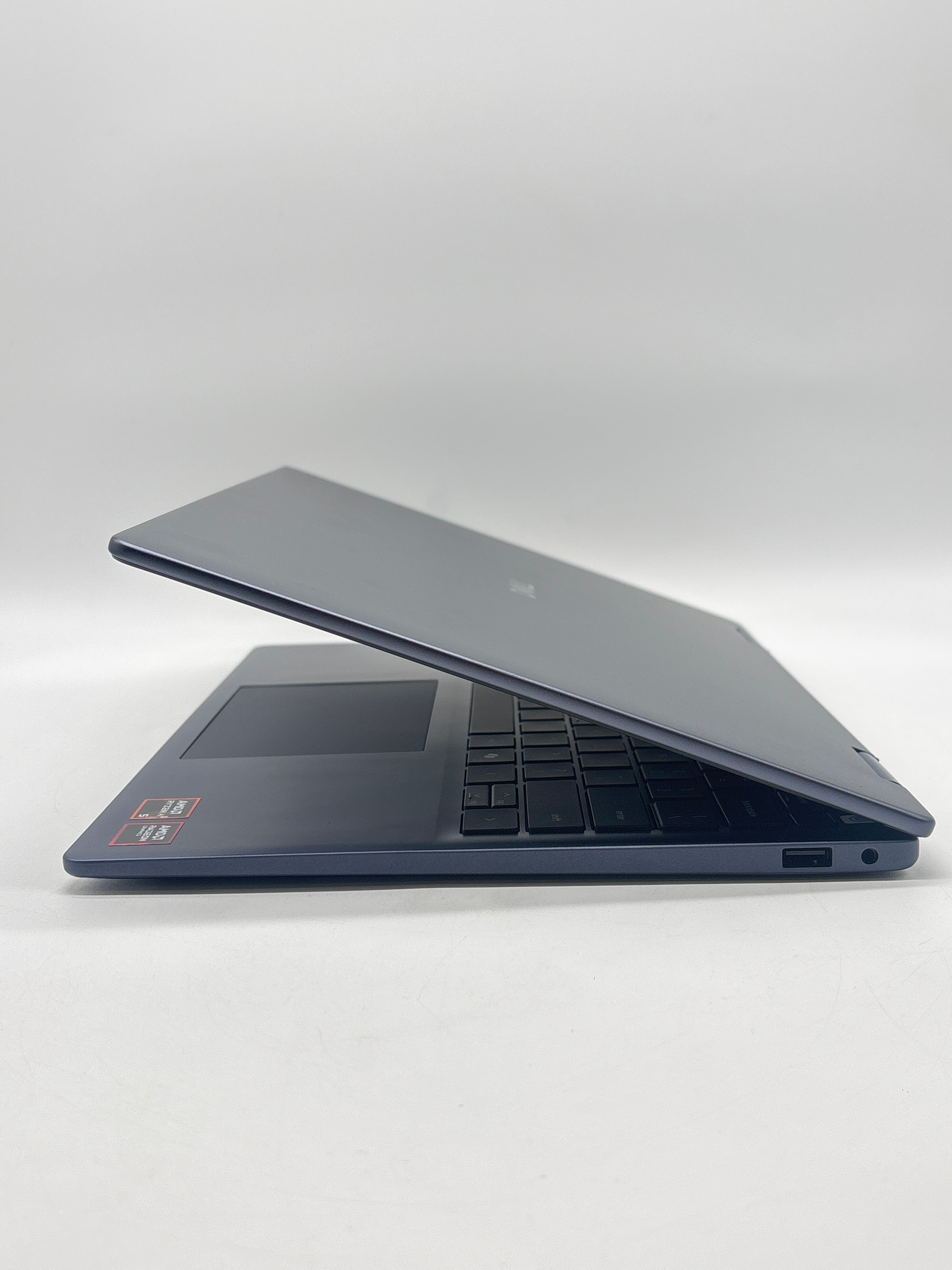 Dell 14 Plus 2 in 1 Laptop Ryzen AI 5 340 16GB RAM 512GB SSD - New Open Box