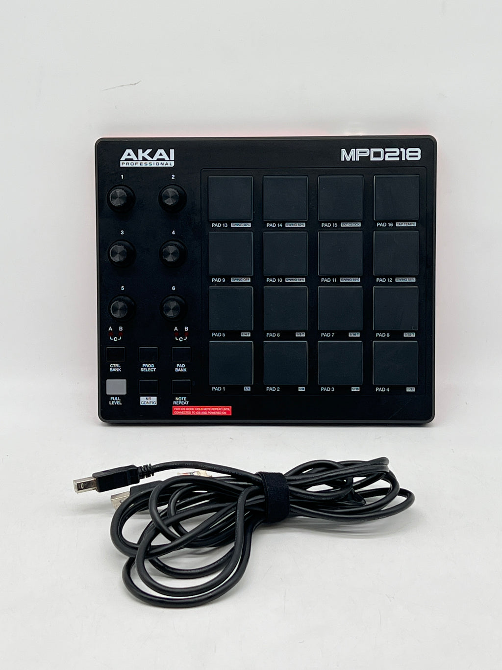 AKAI Professional MPD218 USB MIDI Controller 16 MPC Drum Pads - Used